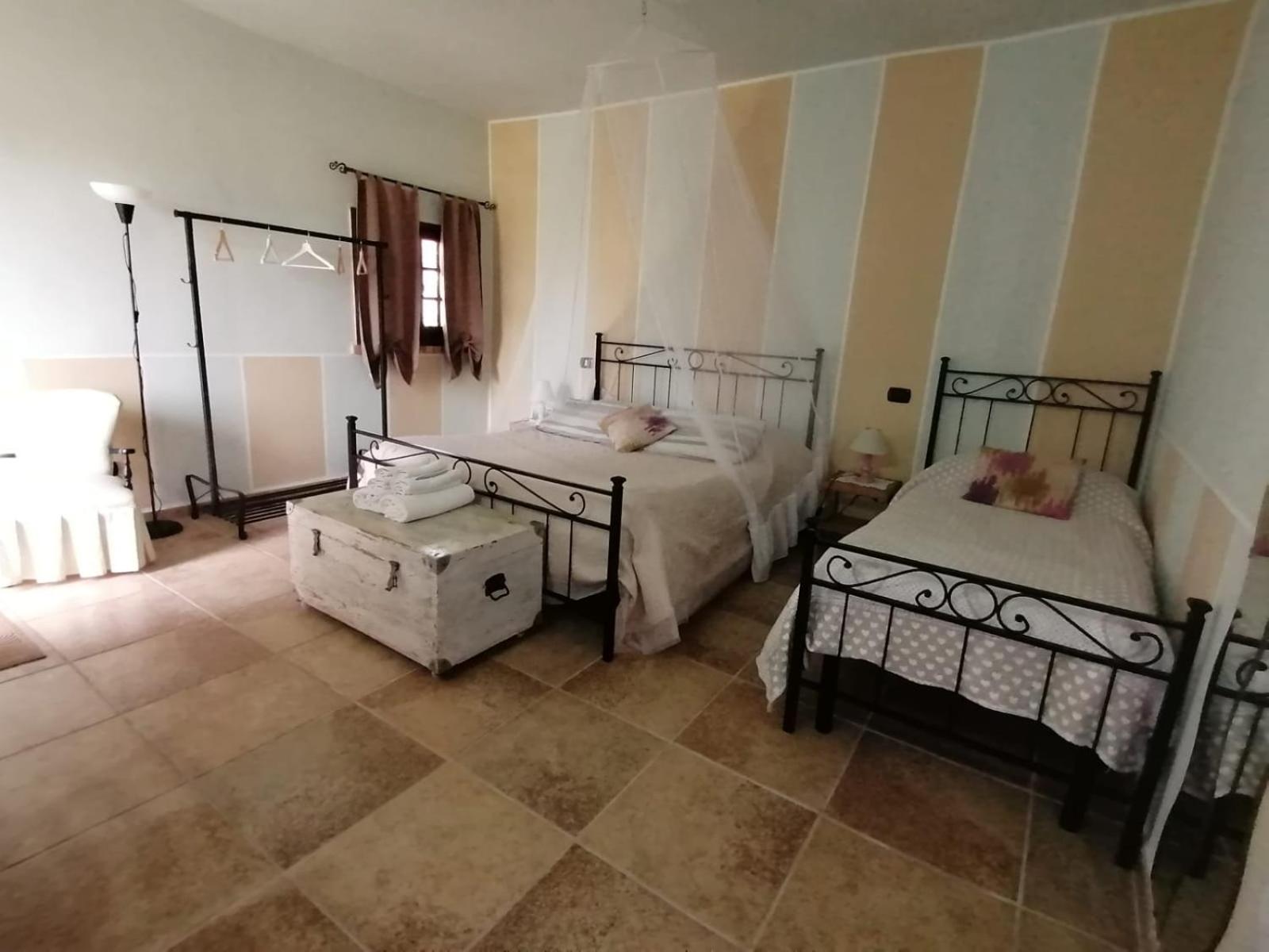 Quadruple Room With Private Bathroom photo 3