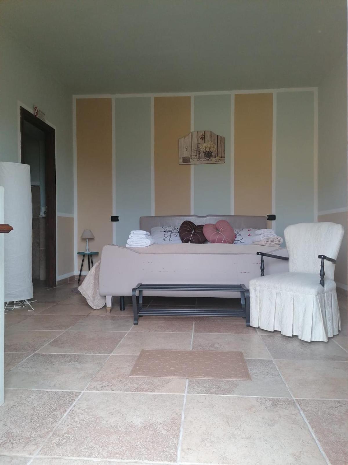 Deluxe Room (2 Adults + 1 Child) photo 1