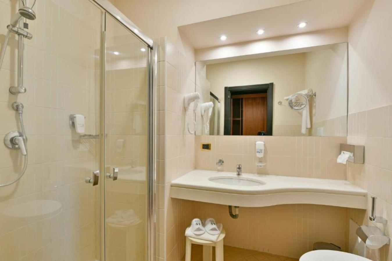 Superior Queen Room - Photo 7