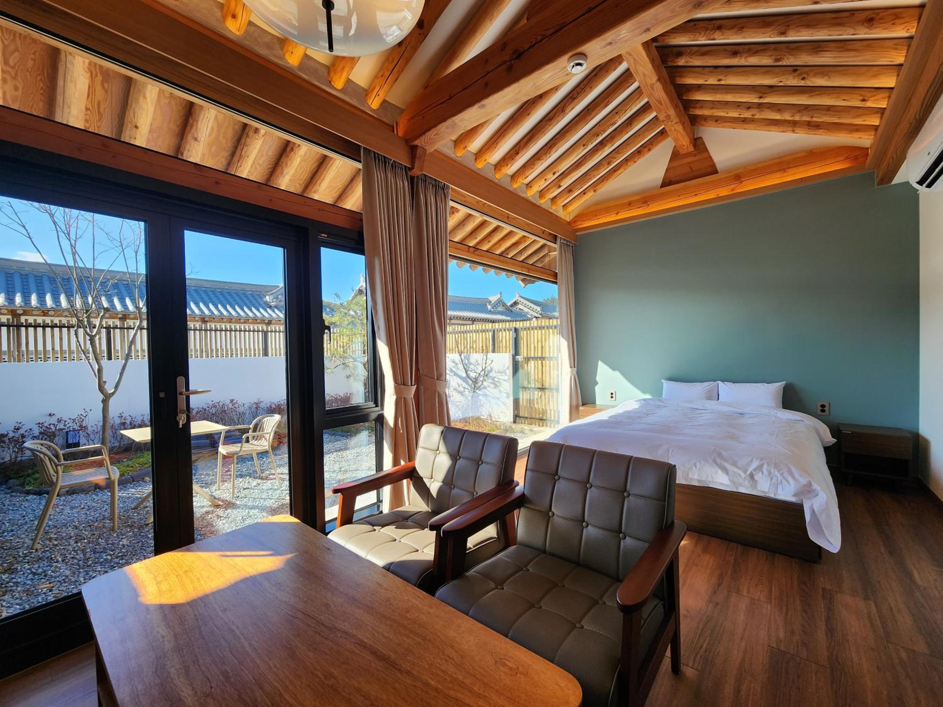 [JakUen-Guruem]Modern Hanok Studio Suite: Garden View photo 3