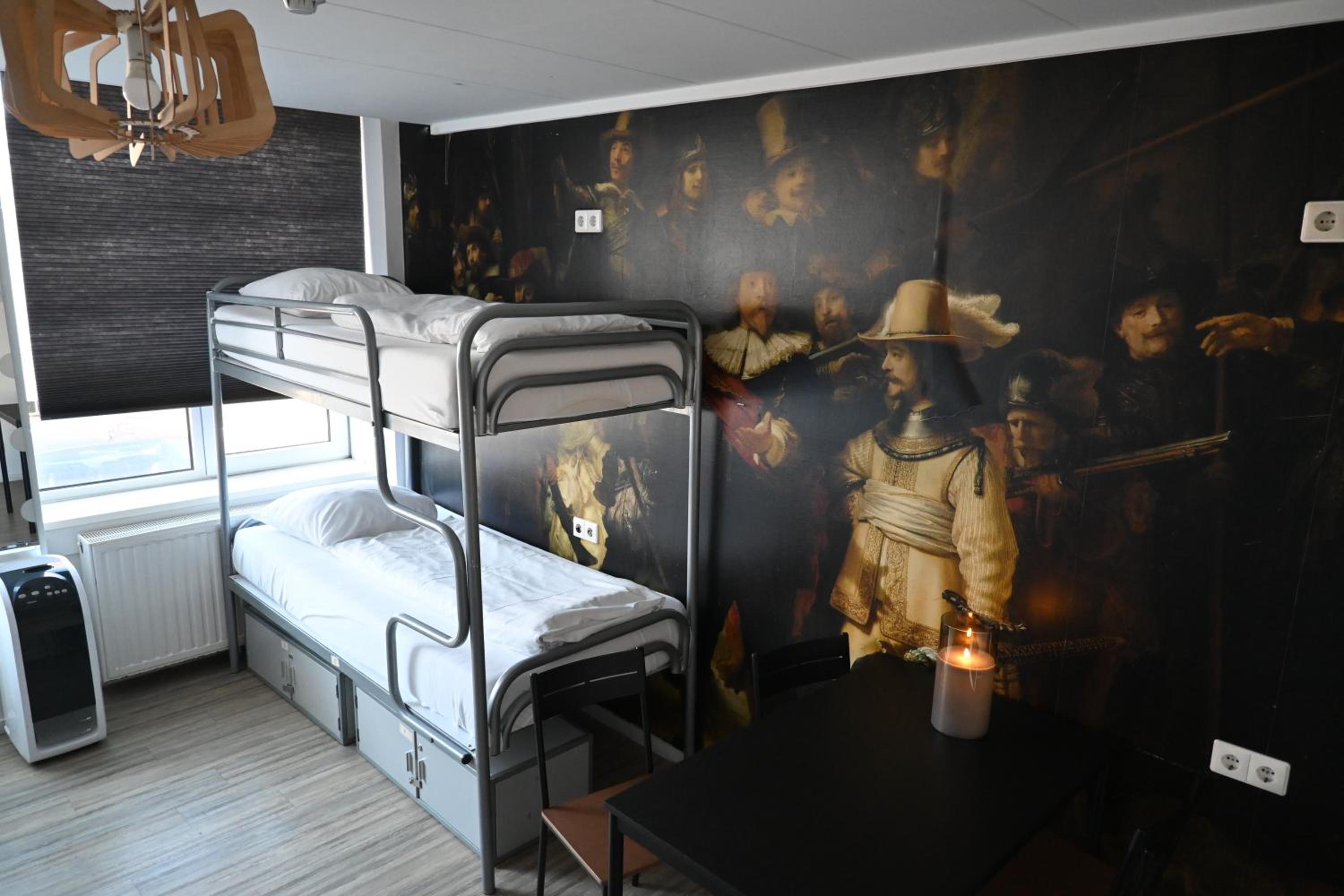 Bed in 6-Bed Mixed Dormitory Room photo 1