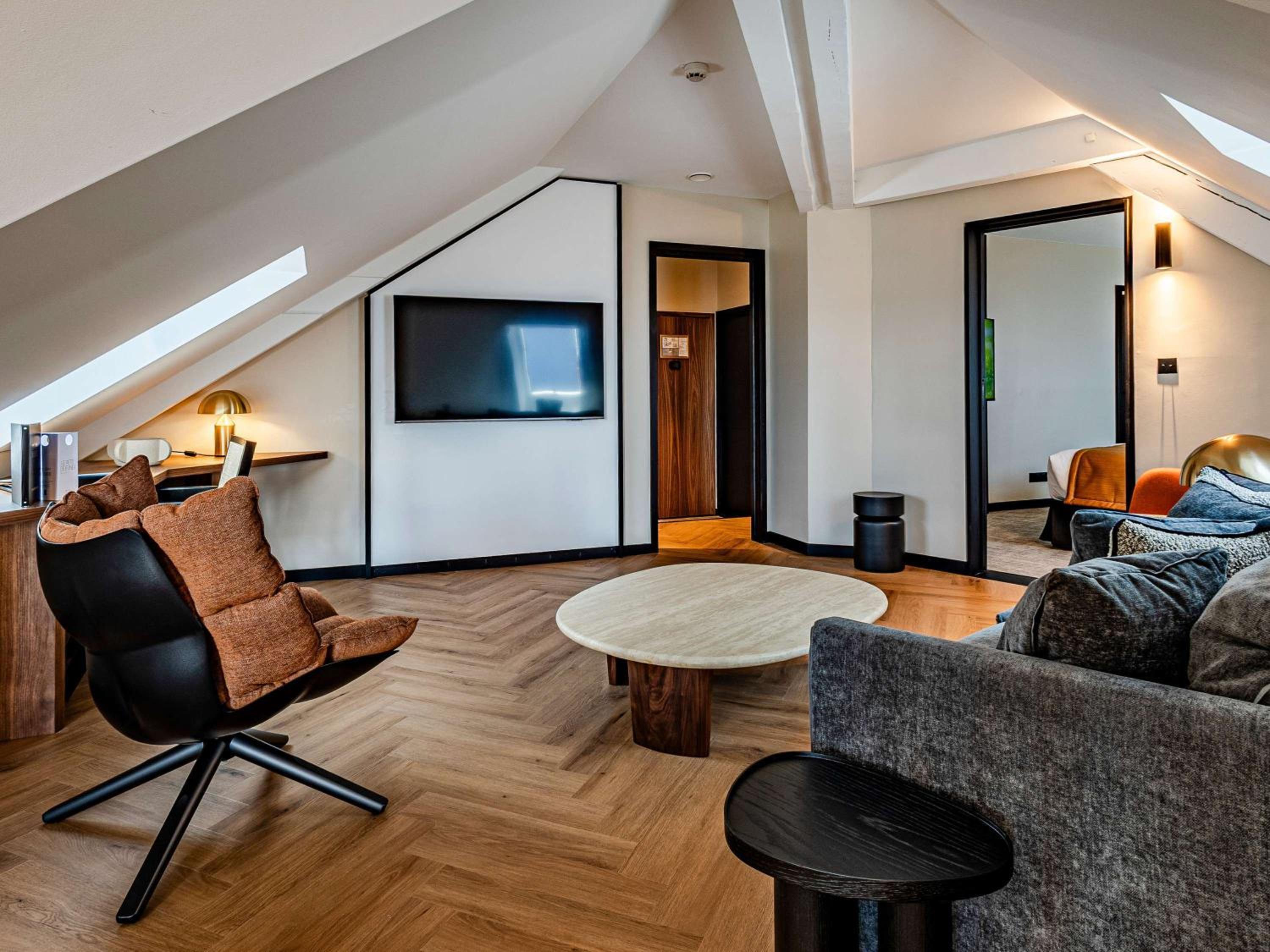 Apartment Suite - Photo 1