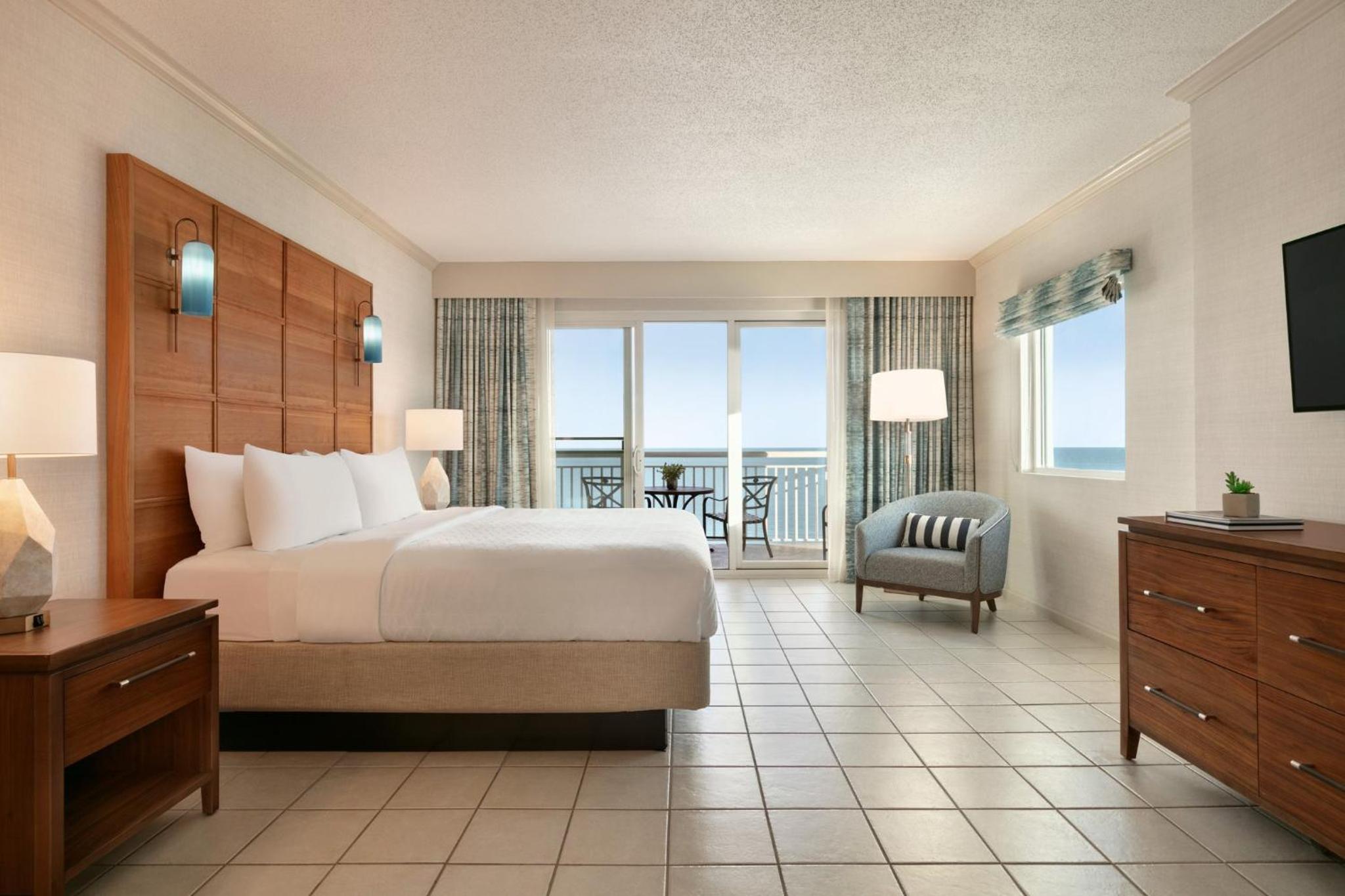 King Suite with Ocean View - Non-Smoking - Photo 7