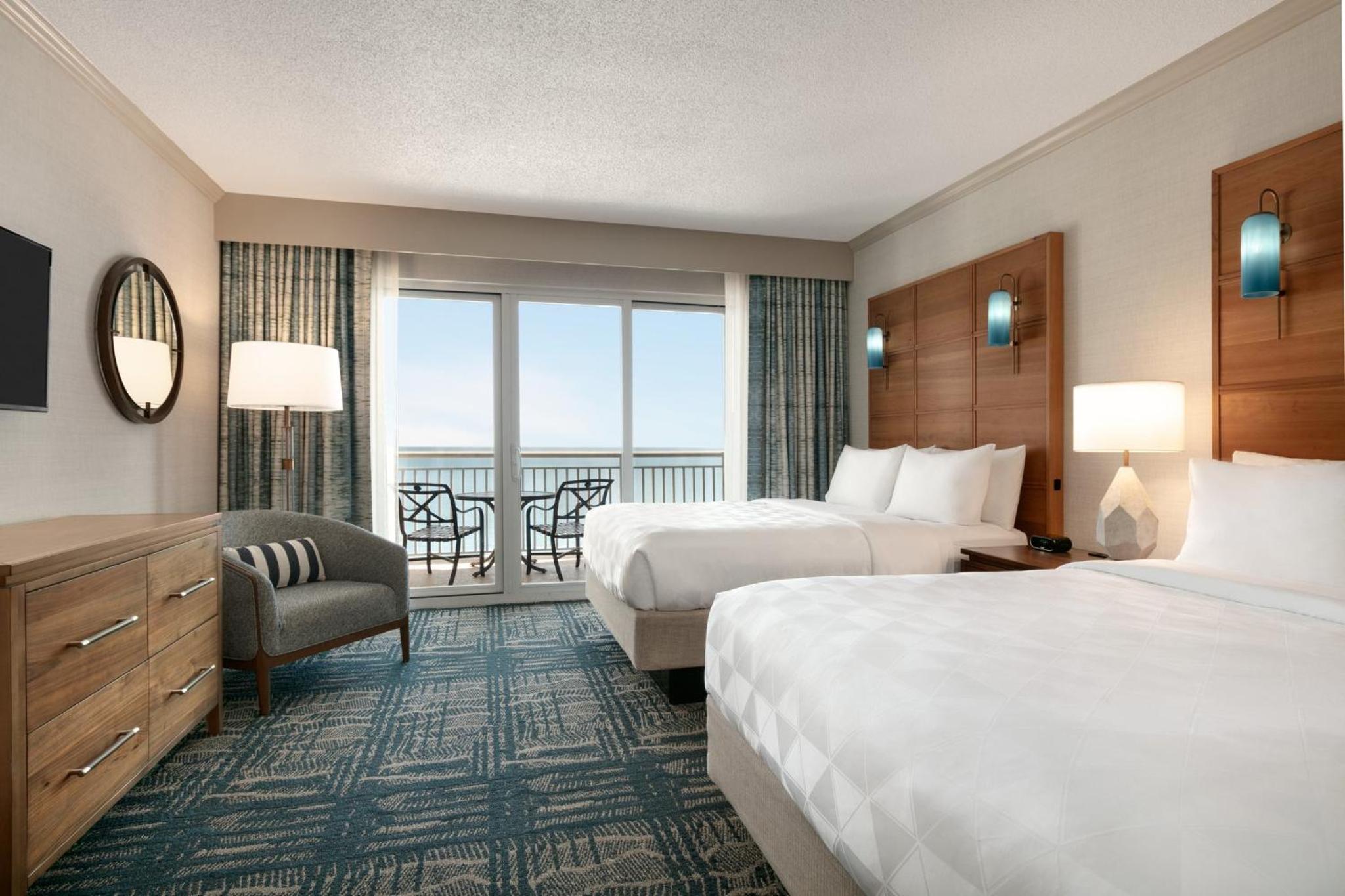 Queen Suite with Ocean View - Non-Smoking - Photo 3
