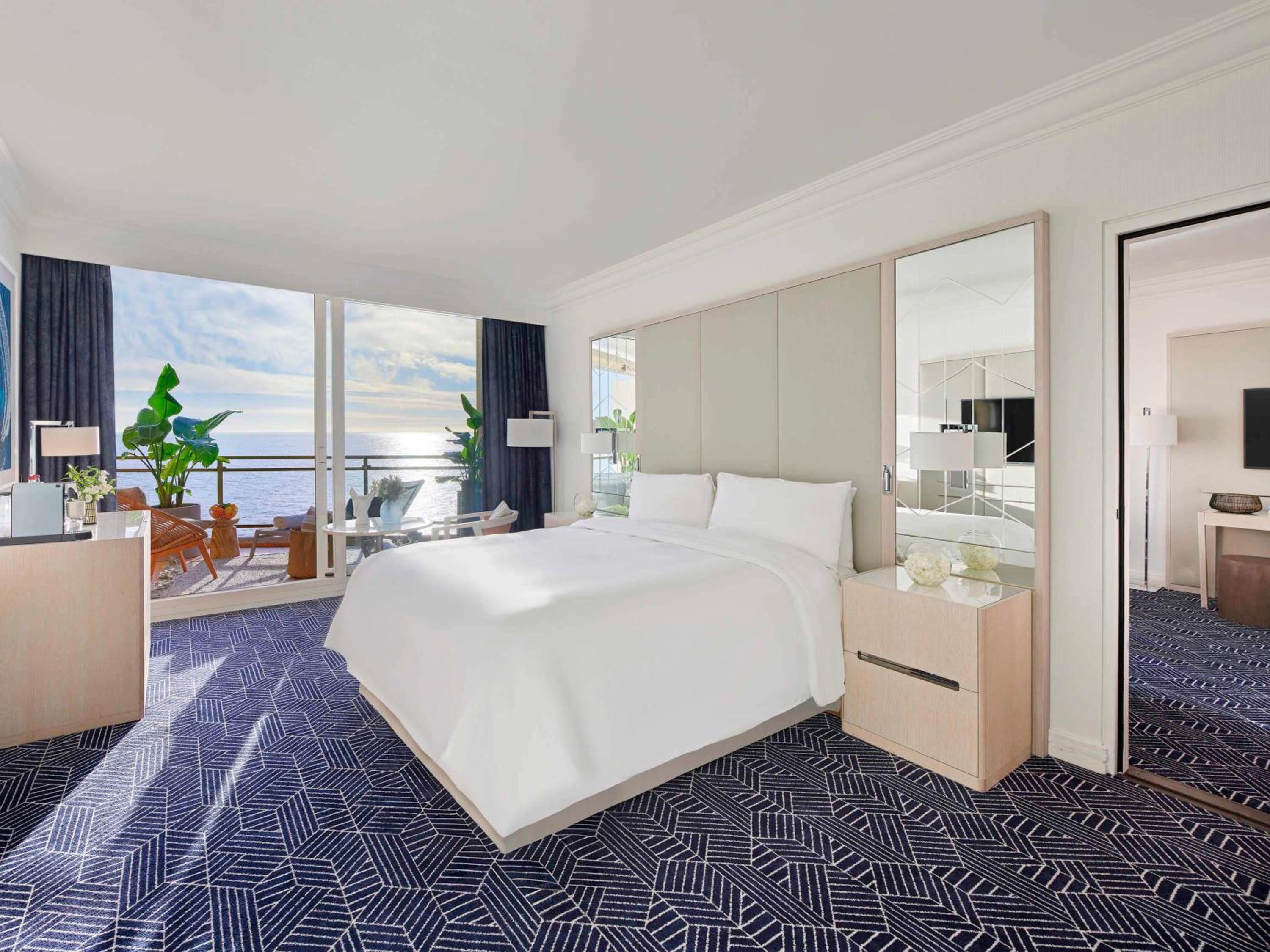Riviera Suite with Sea View