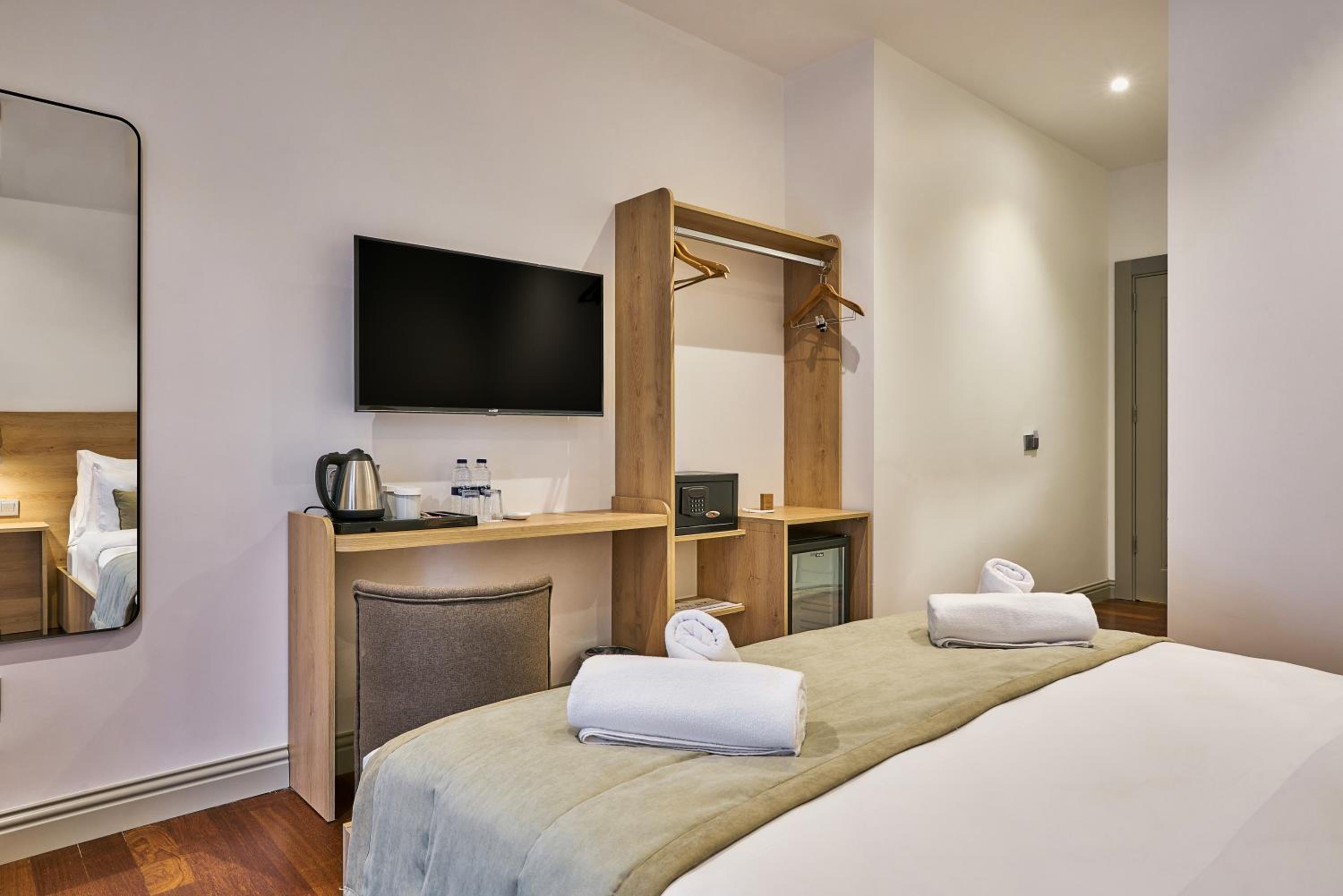 Superior Double Room photo 2