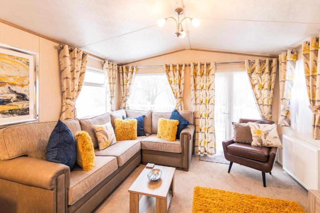 Holiday Lodge