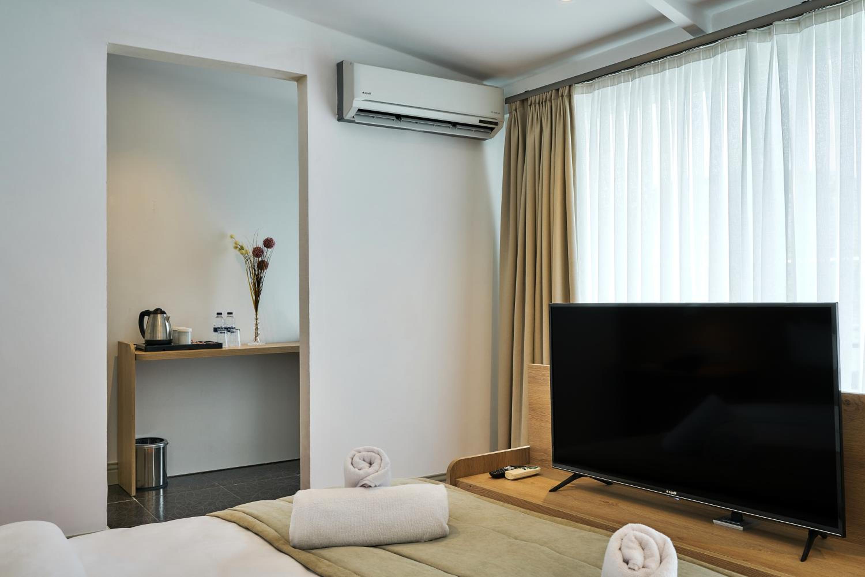 Executive Suite photo 2