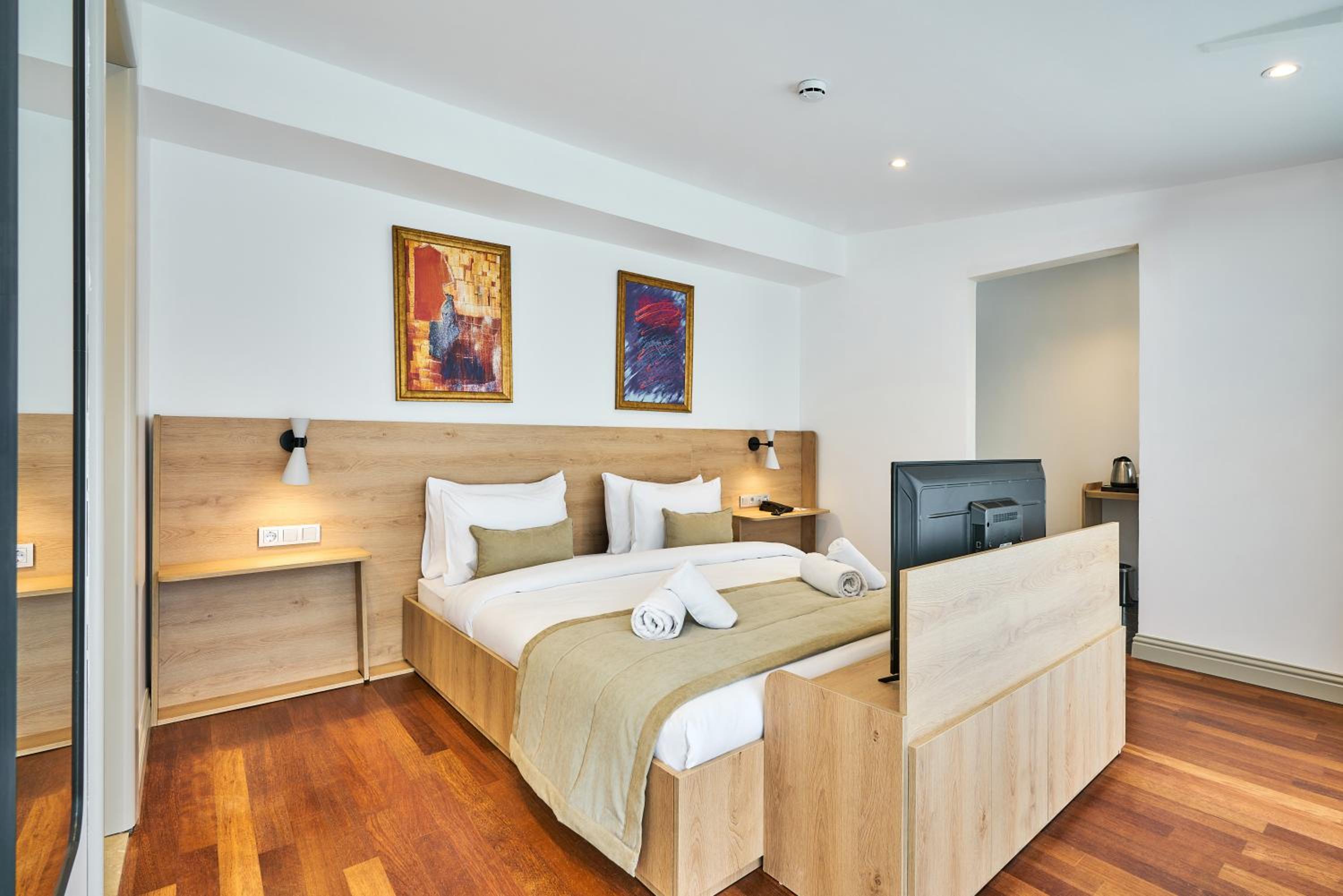 Executive Suite photo 1