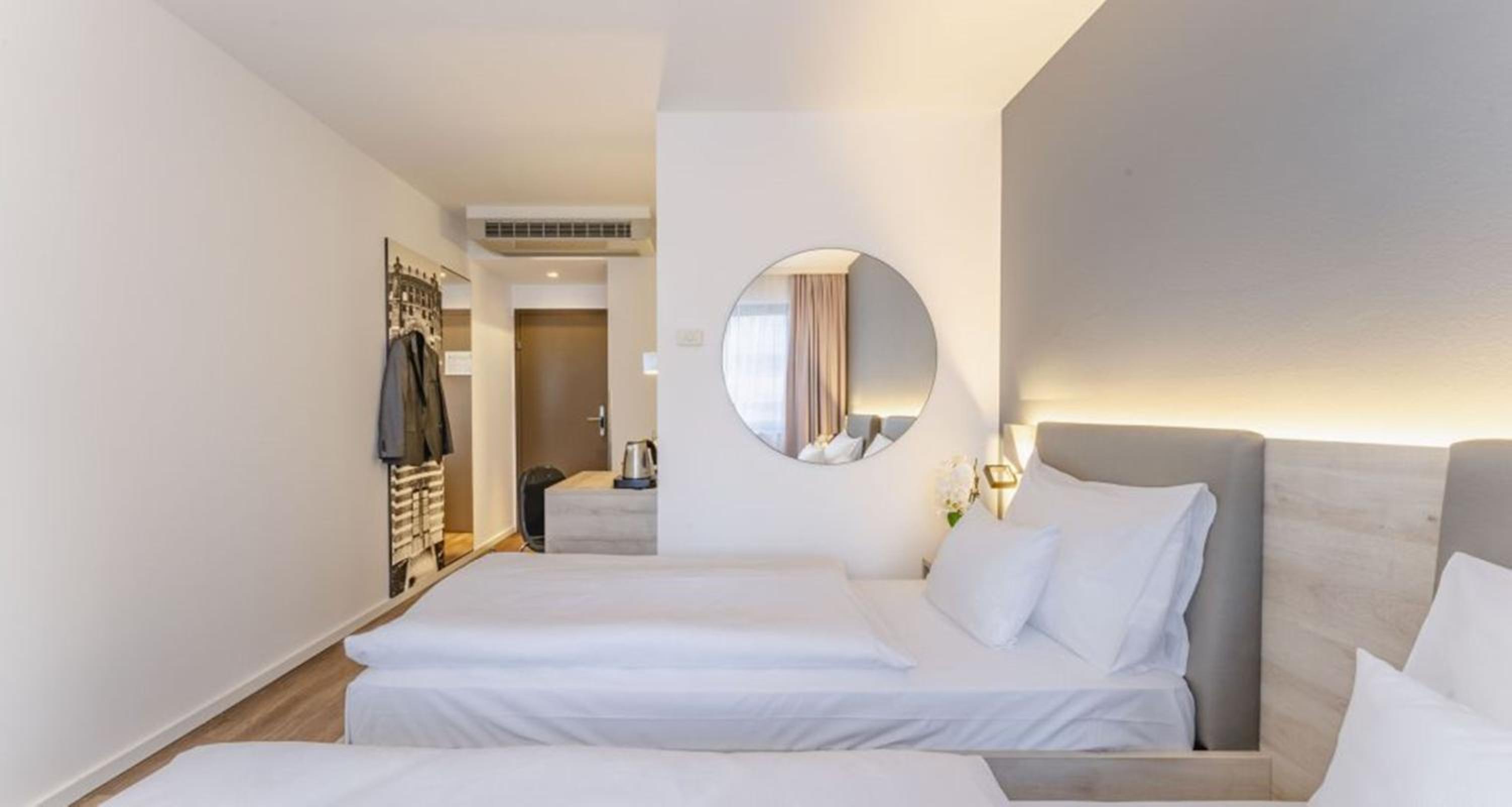 Standard Twin Room photo 2