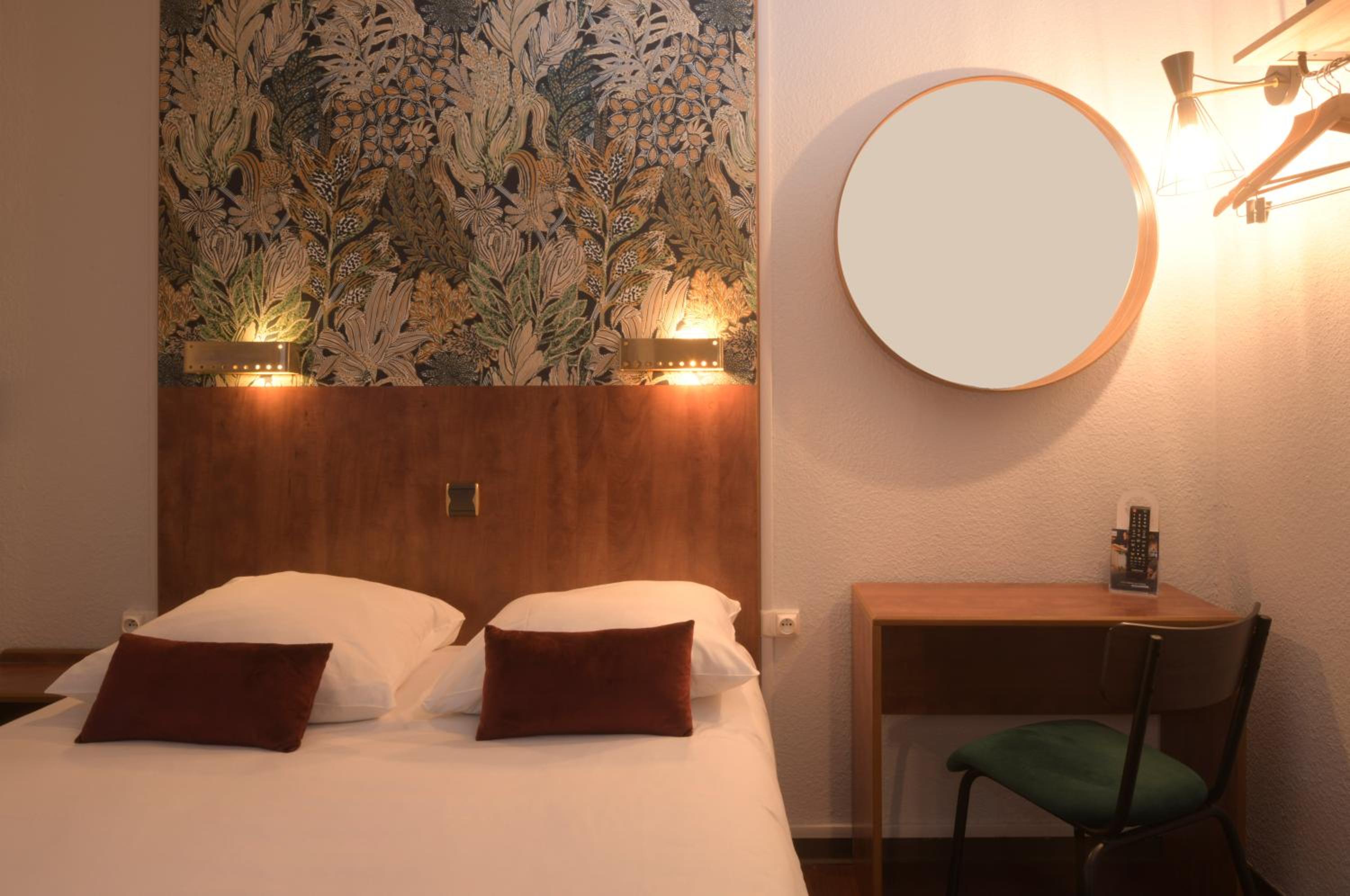 Double Room - Photo 5
