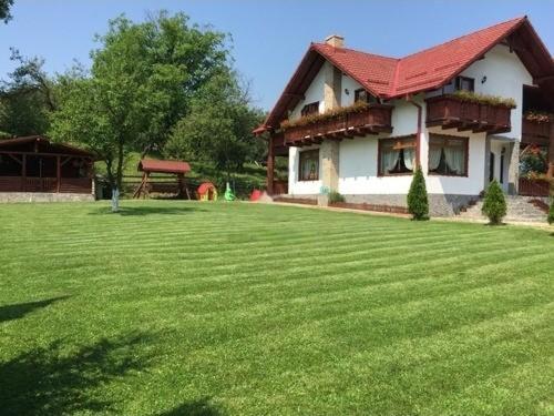 Villa photo 2