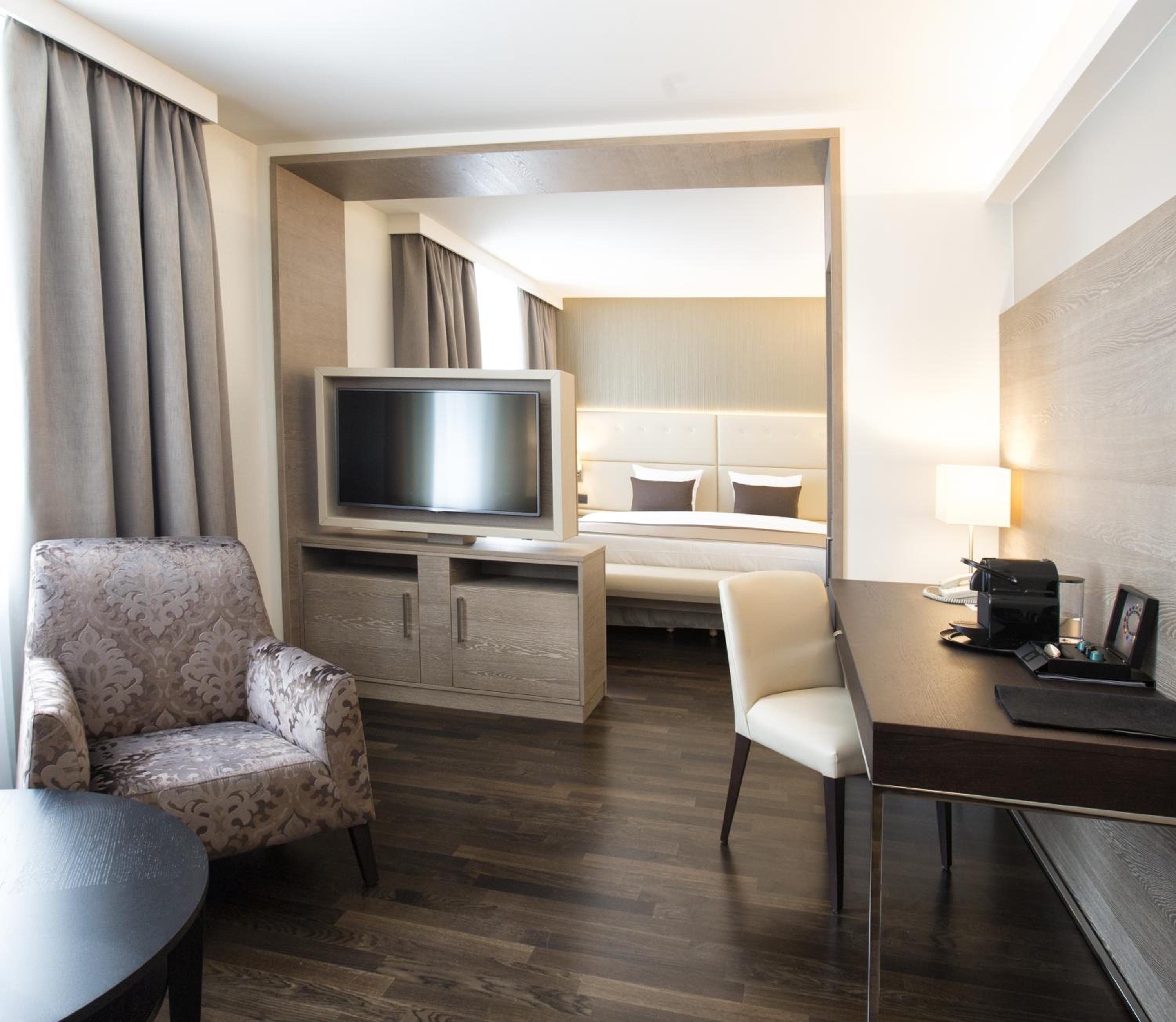 Junior Suite - Photo 1