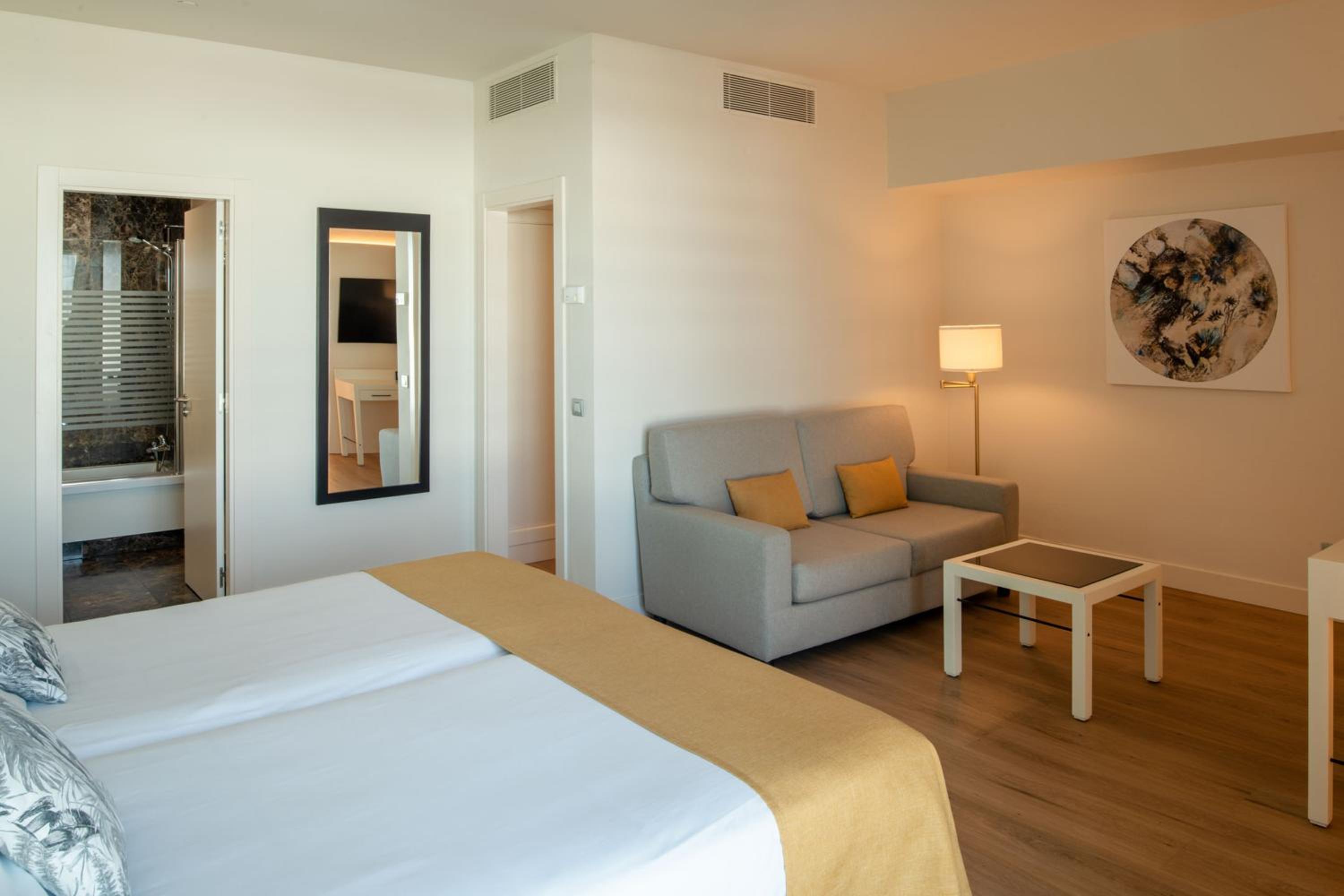 Double Room with City View photo 3