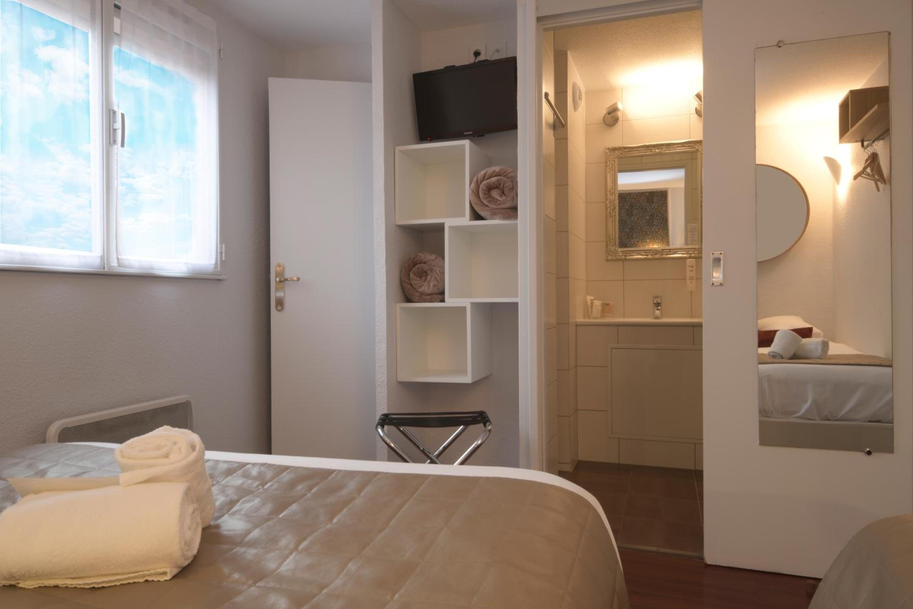 Triple Room With Bath