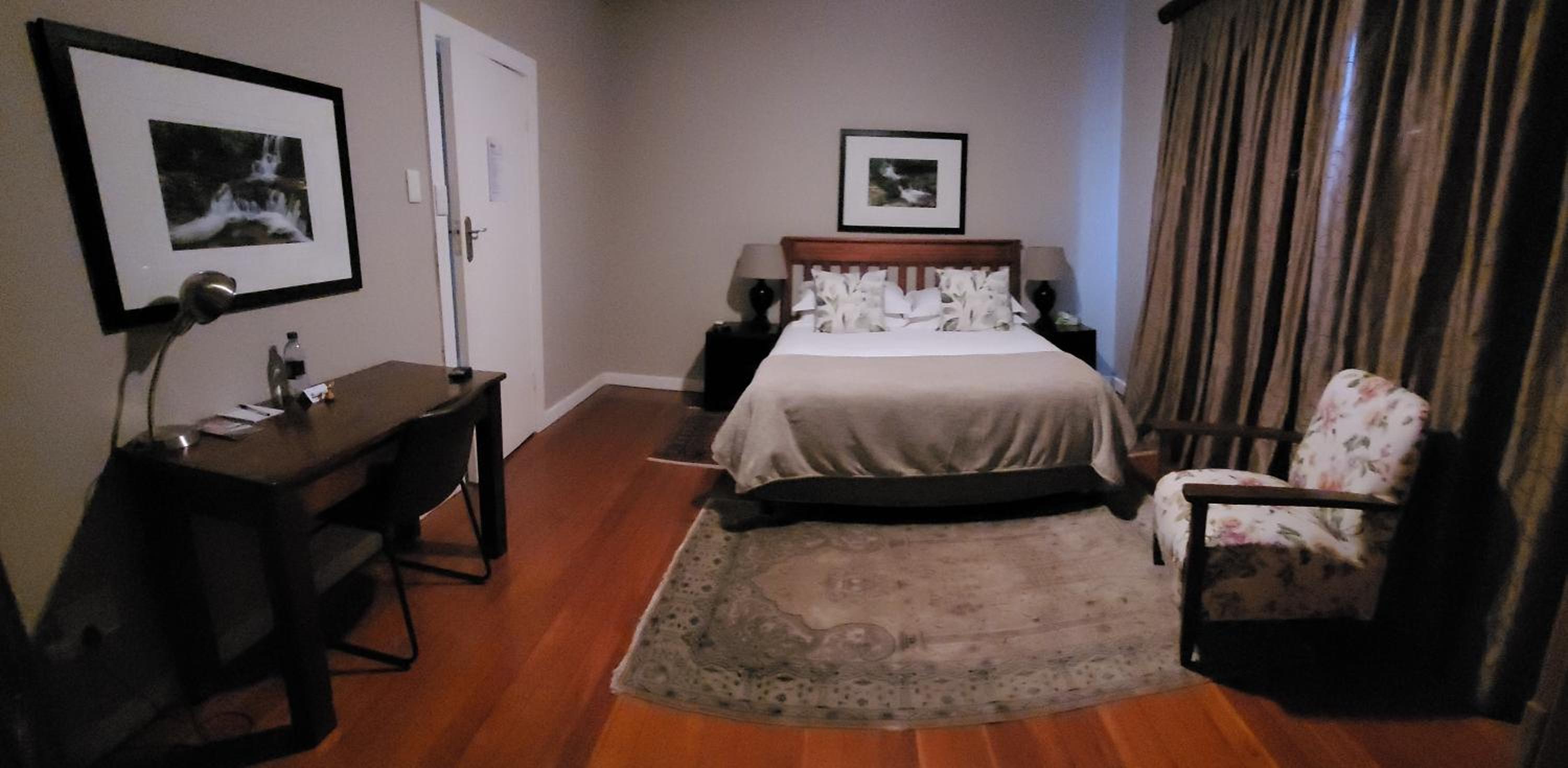 Deluxe Queen Room photo 1