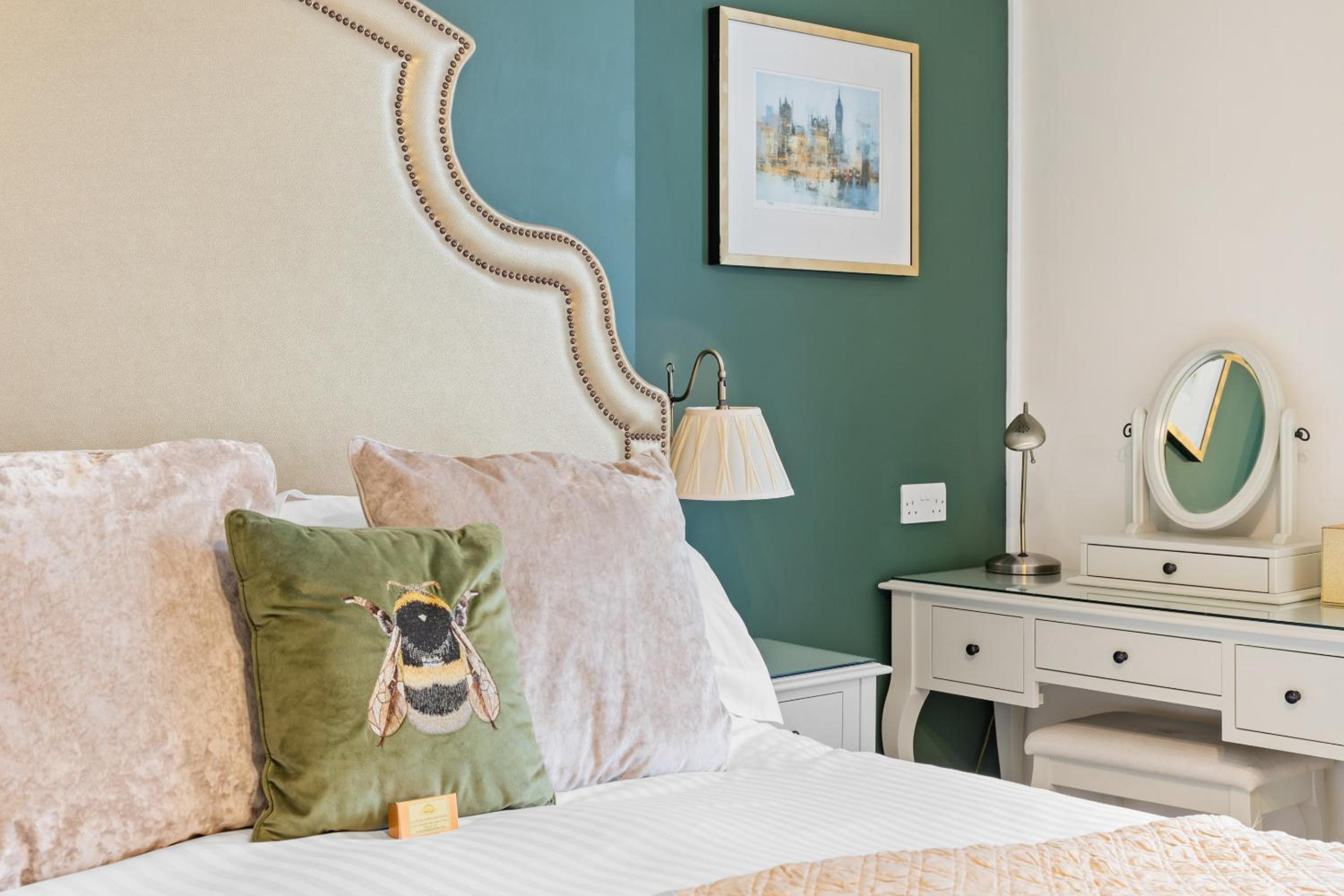 Superior King Room photo 3