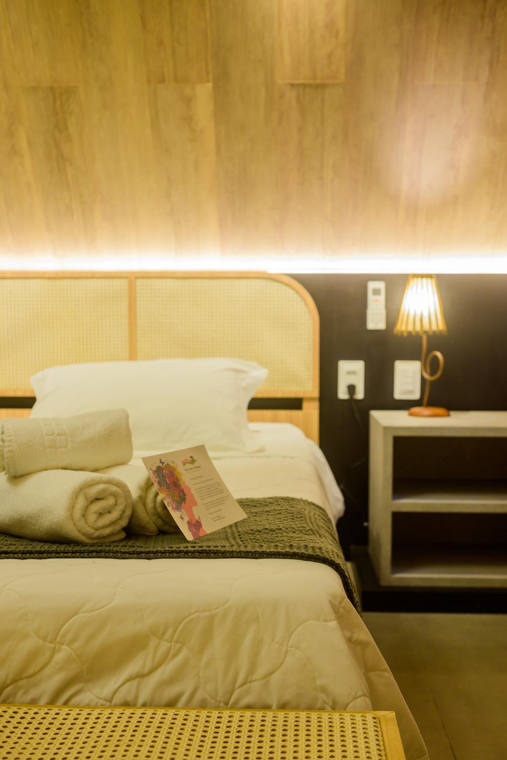Suite - Photo 5