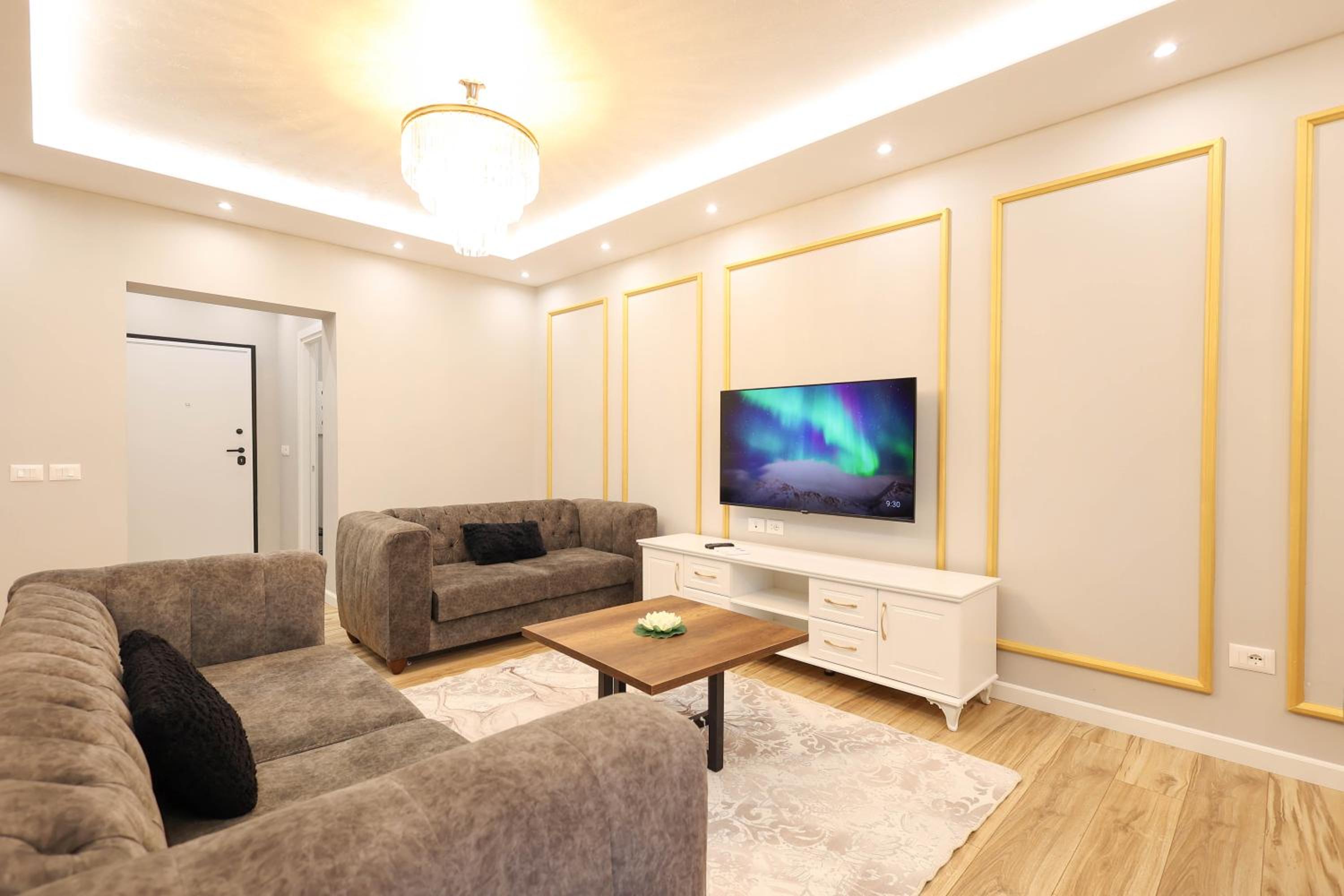 Superior Apartment photo 3