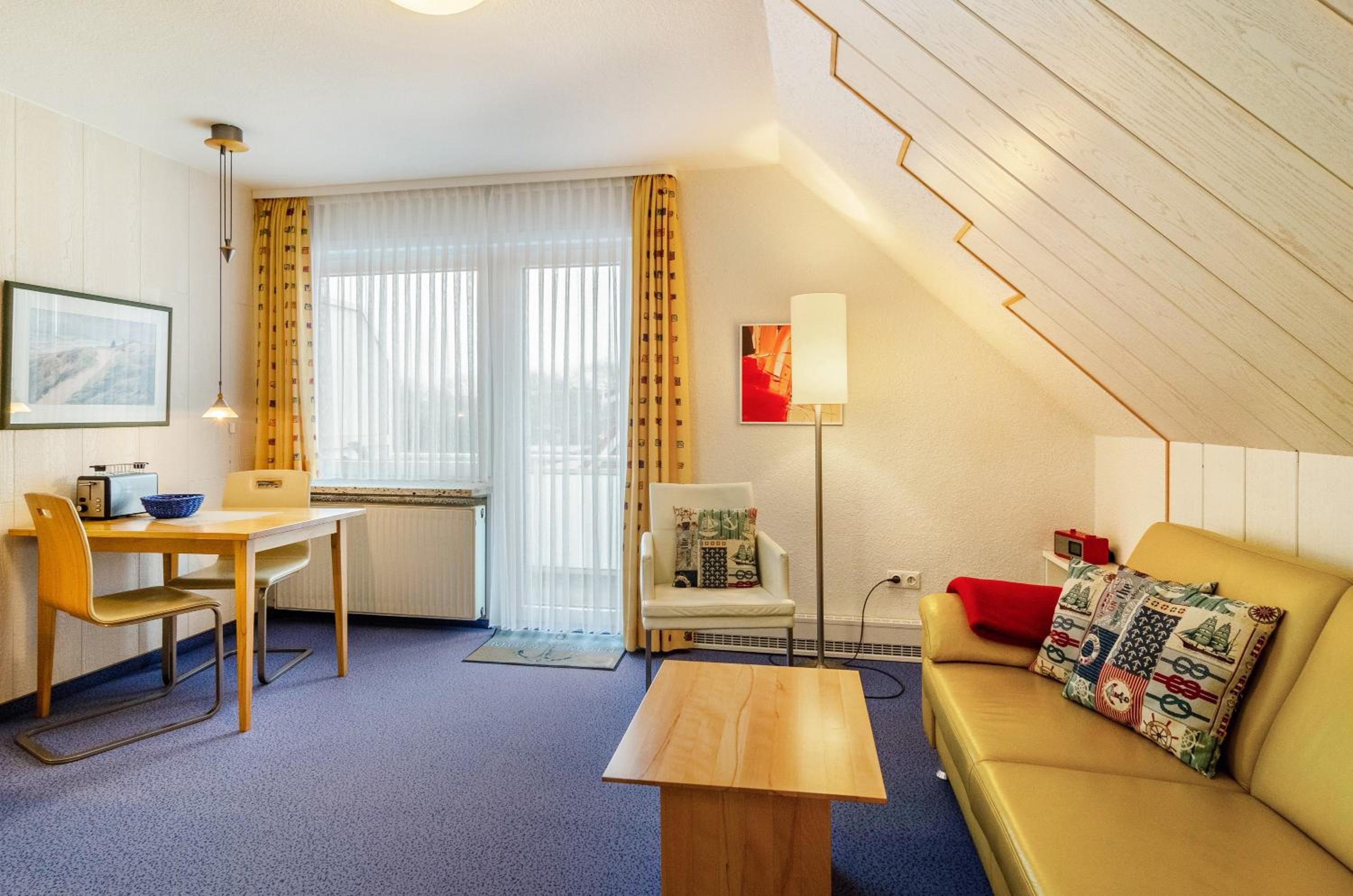 Superior One-Bedroom Apartment with Balcony