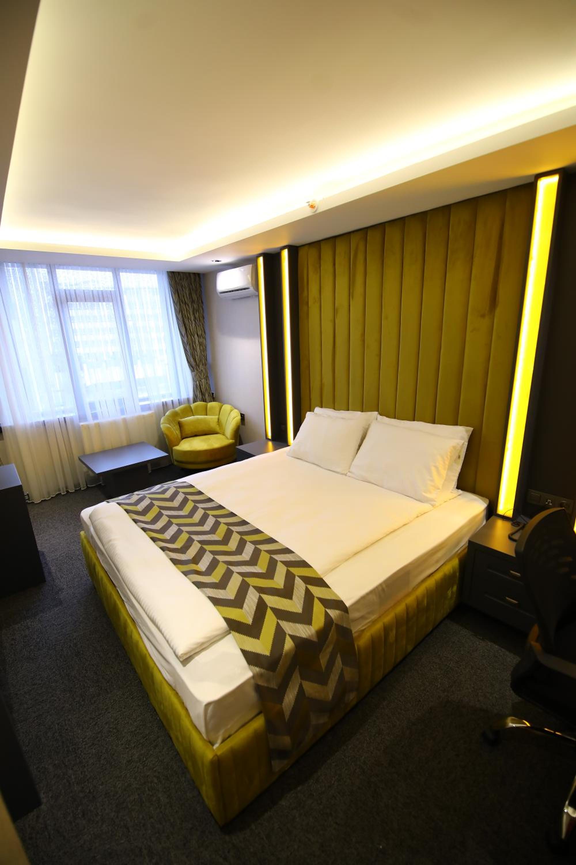 Large Double Room photo 3