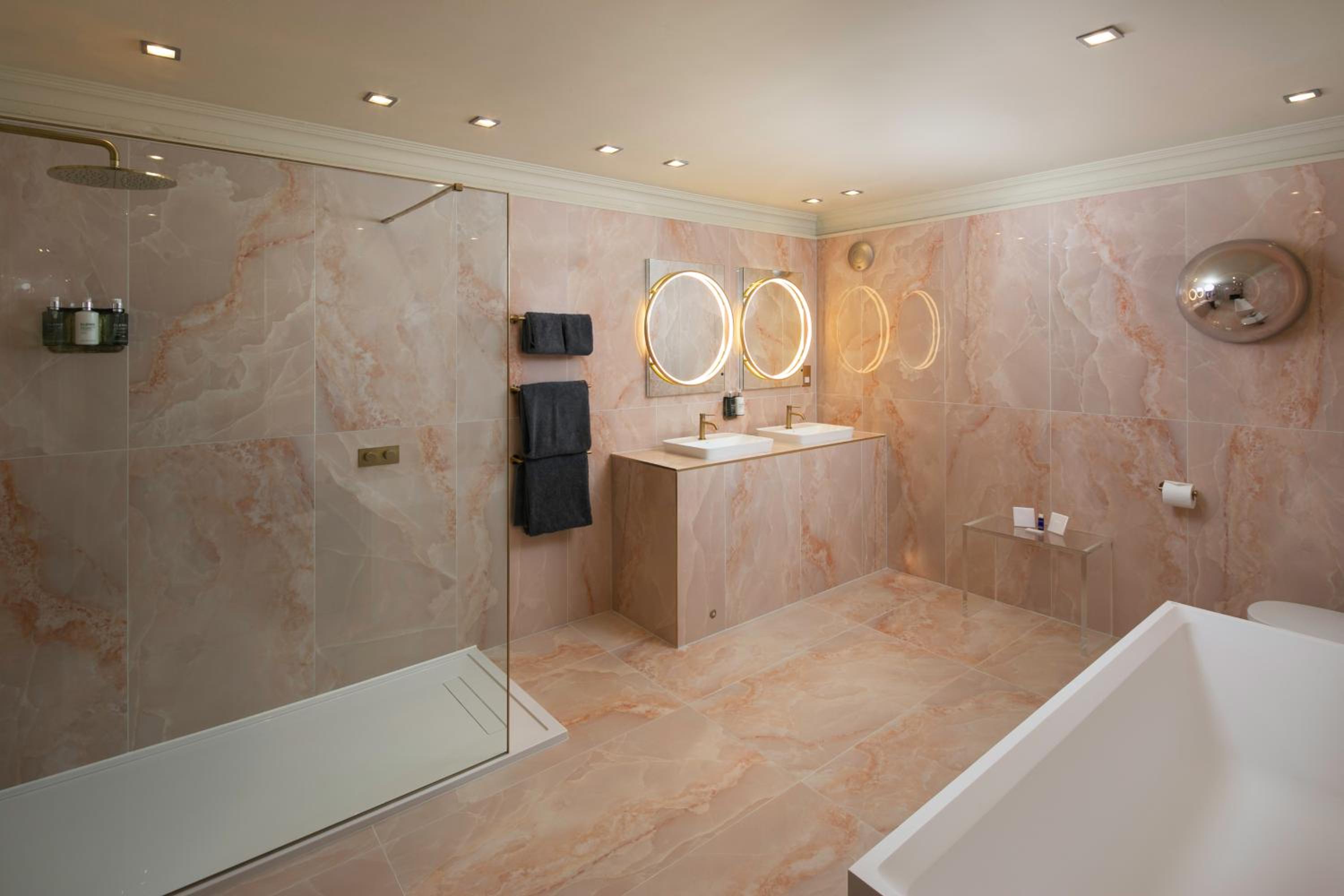 Deluxe Double Room - Photo 6
