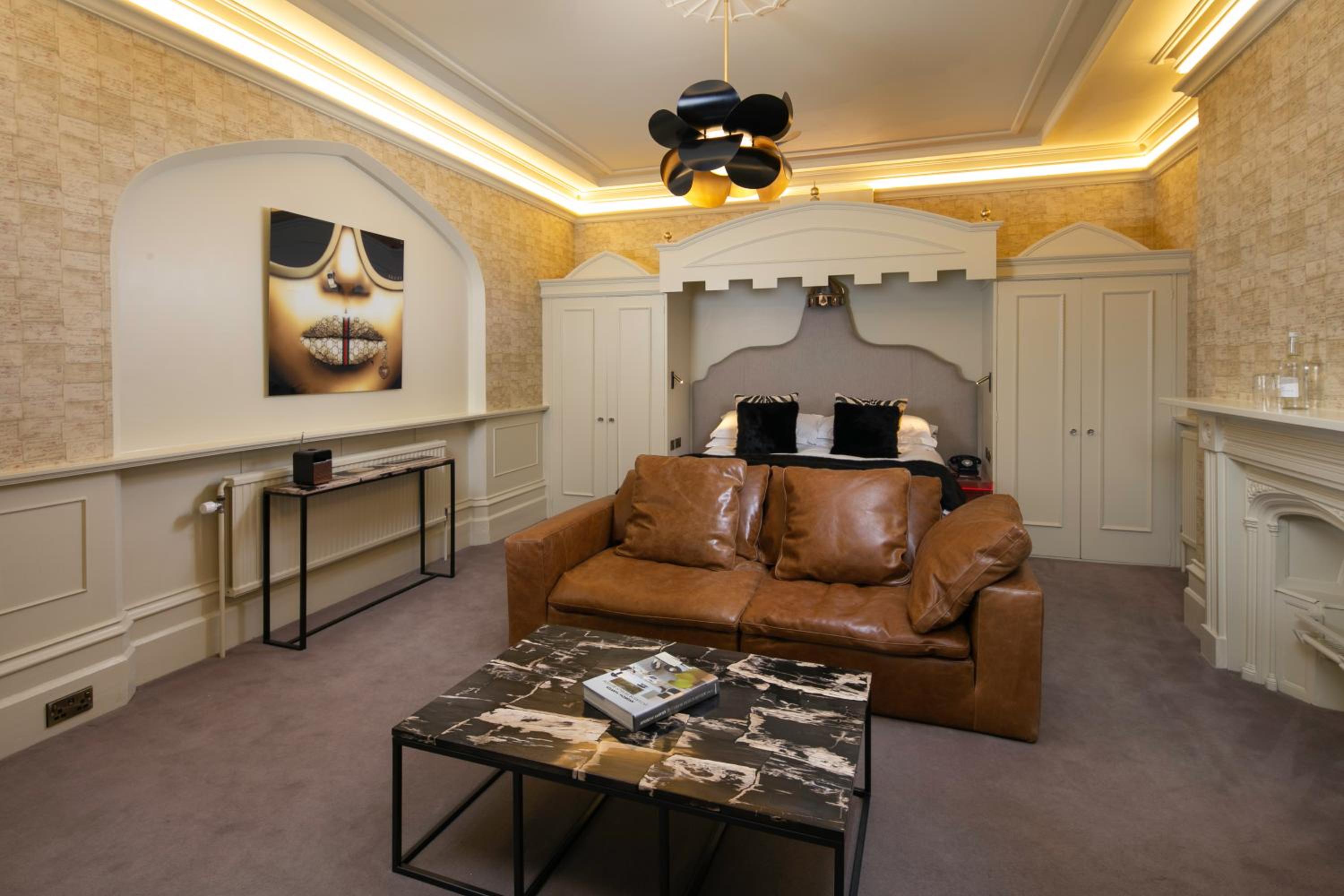 Deluxe Double Room - Photo 7