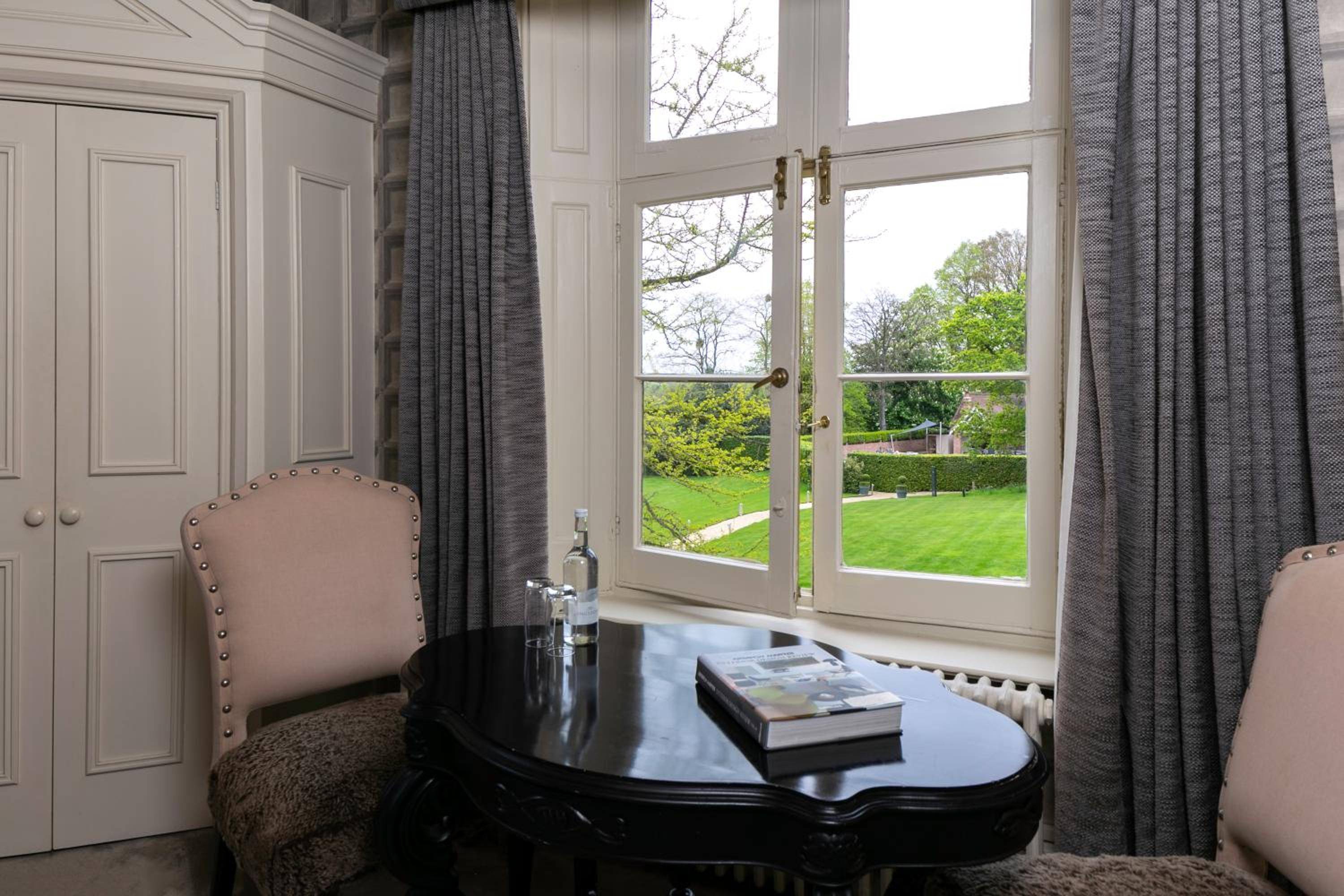 Double Room - Photo 5