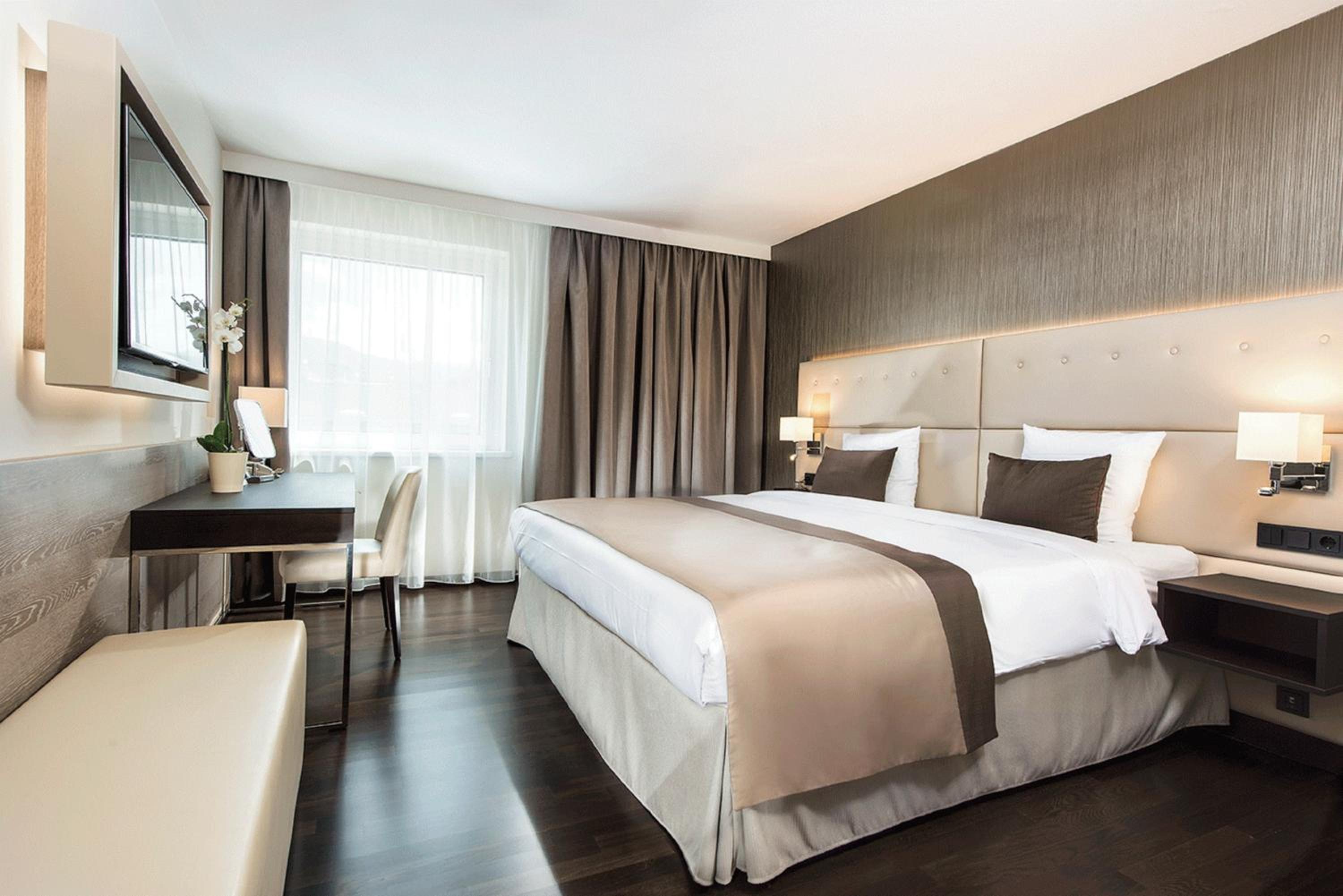 Executive Double Room With Lounge Access - Photo 6