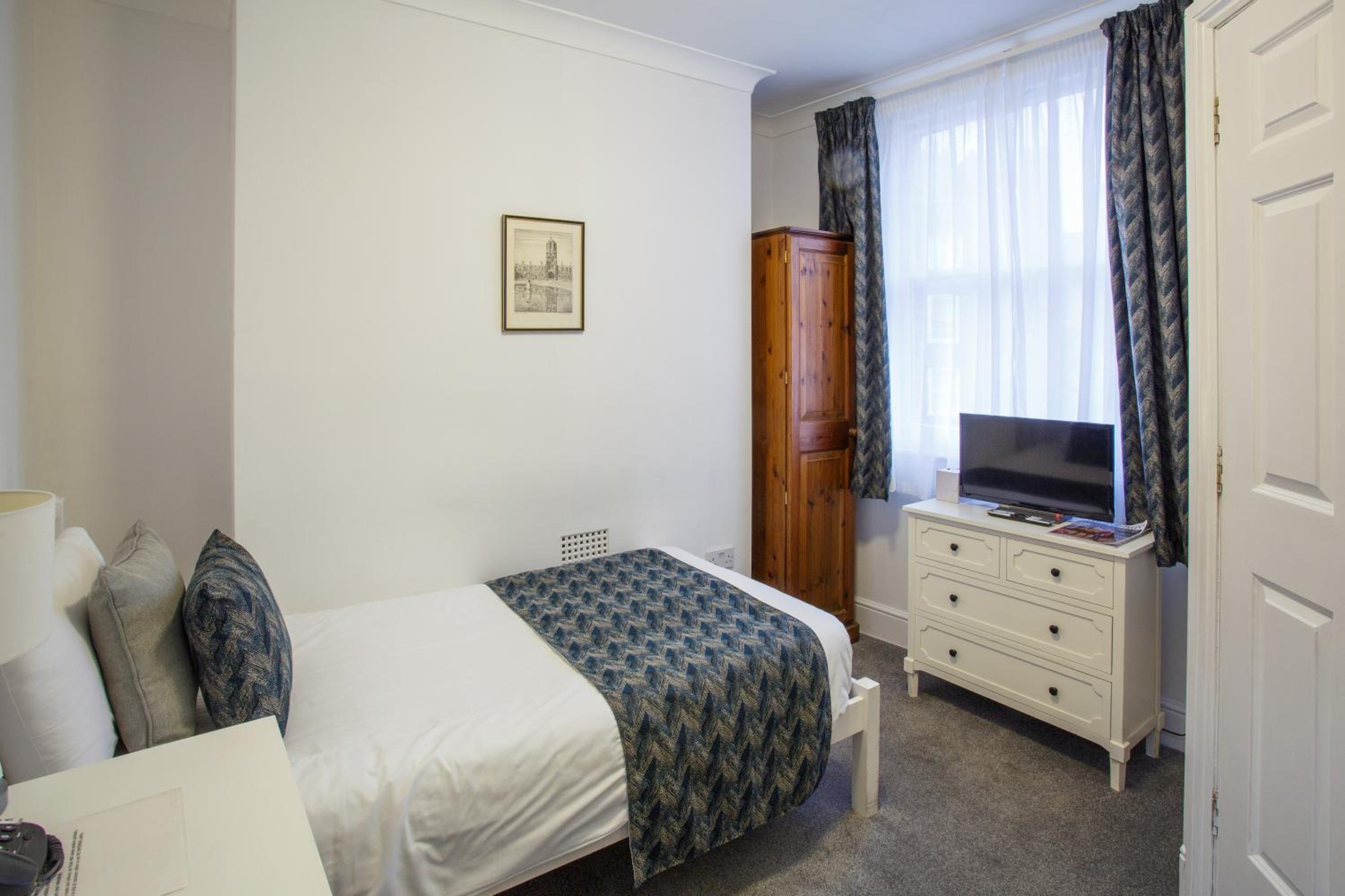 Single Room photo 1