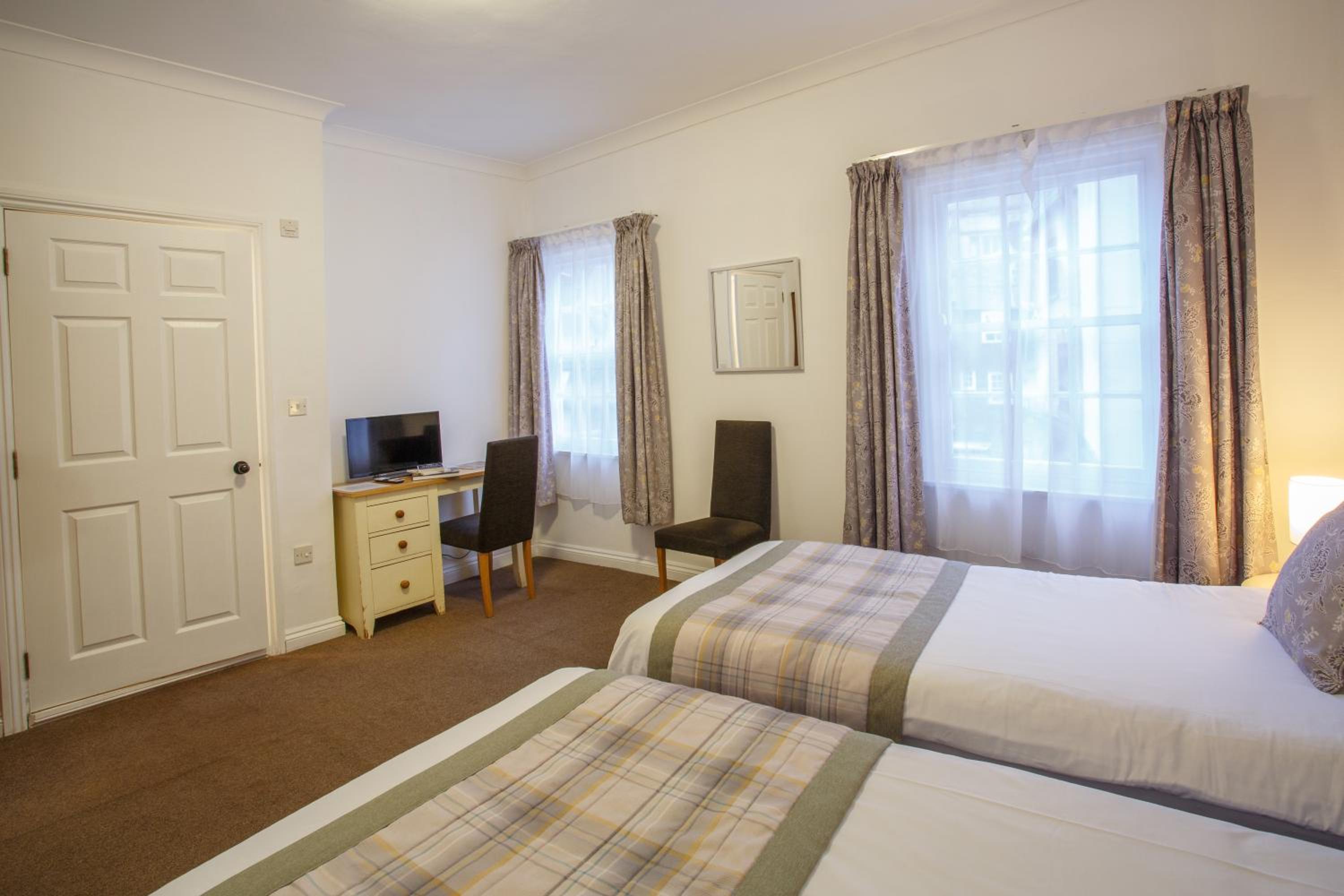 Small Twin Room photo 3