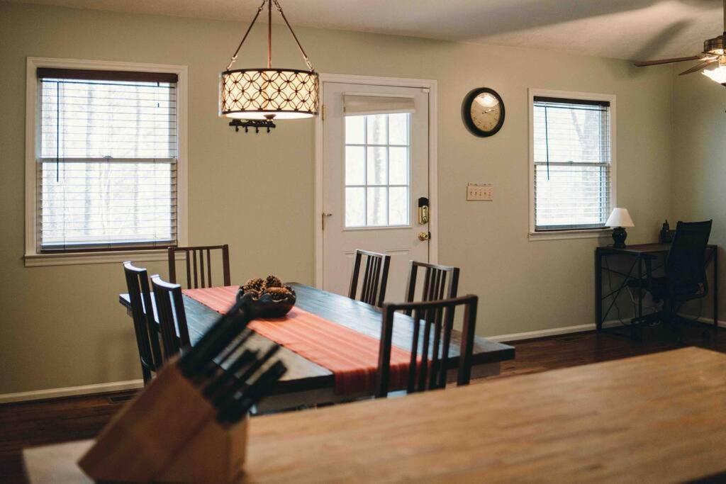 Two-Bedroom House photo 3