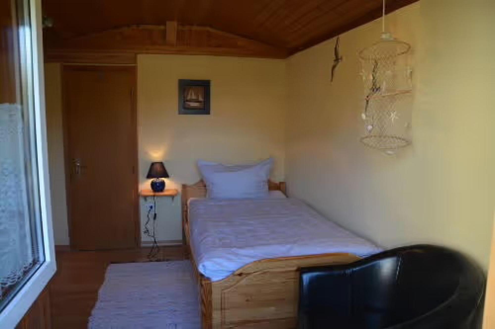 One-Bedroom Apartment with Garden View photo 2