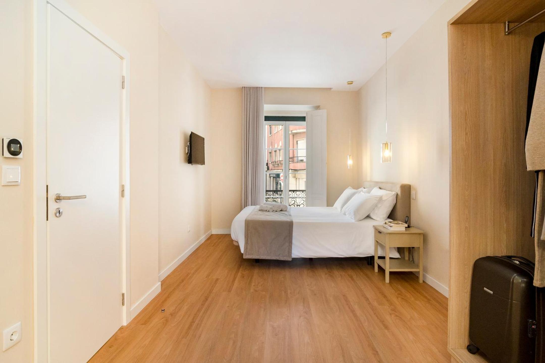 Deluxe Apartment photo 2