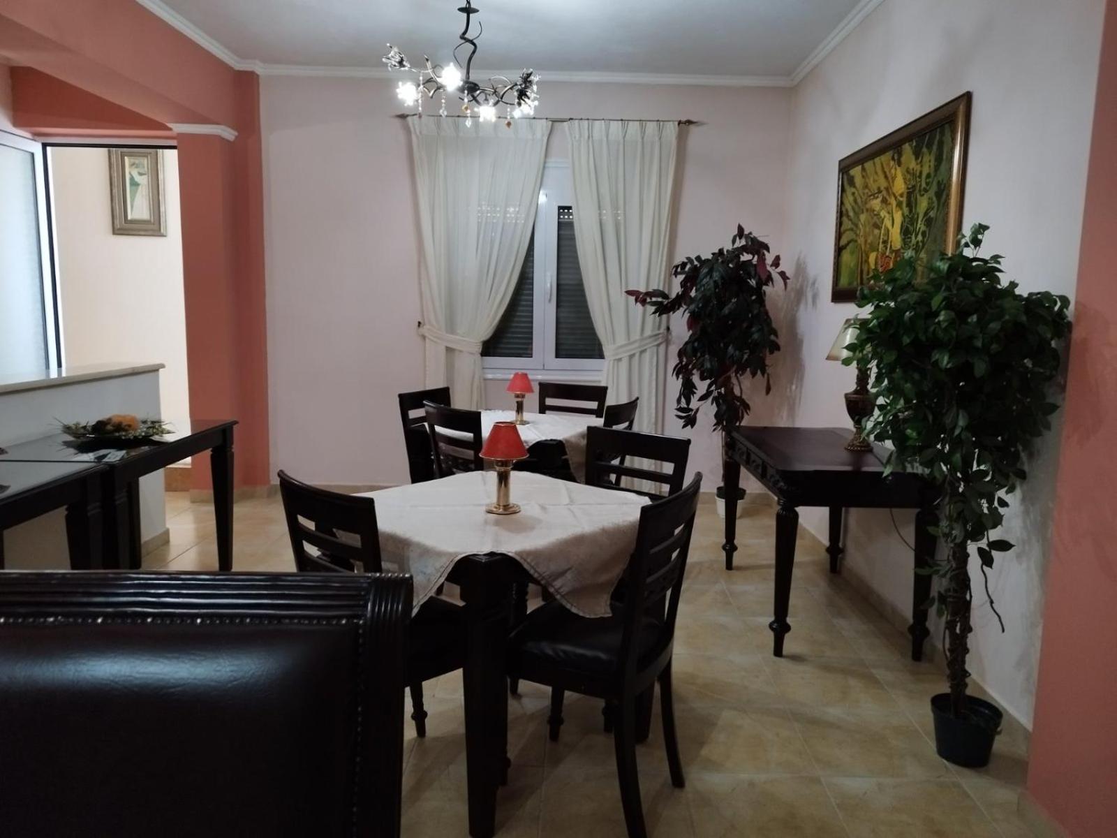 Three-Bedroom Apartment - Photo 8