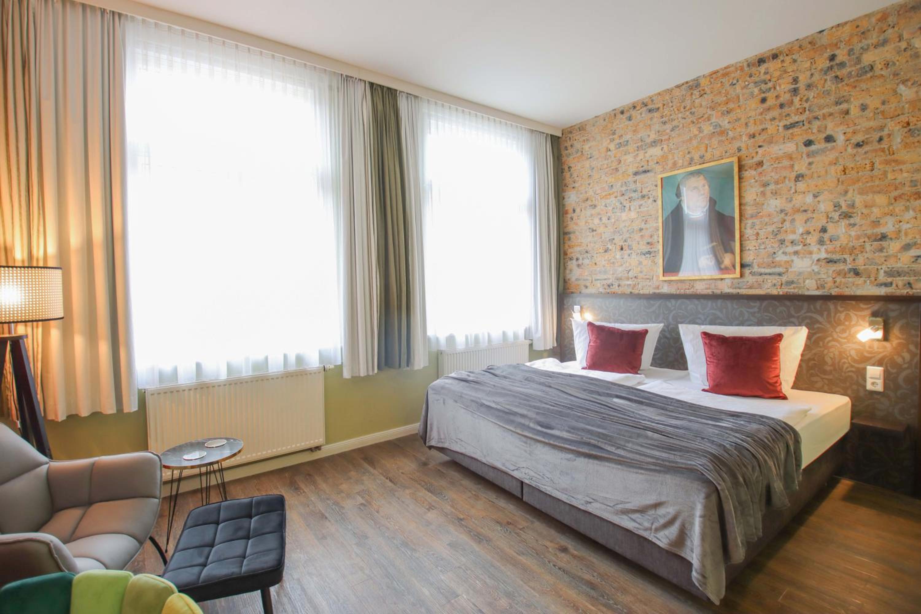 Standard Double Room photo 3
