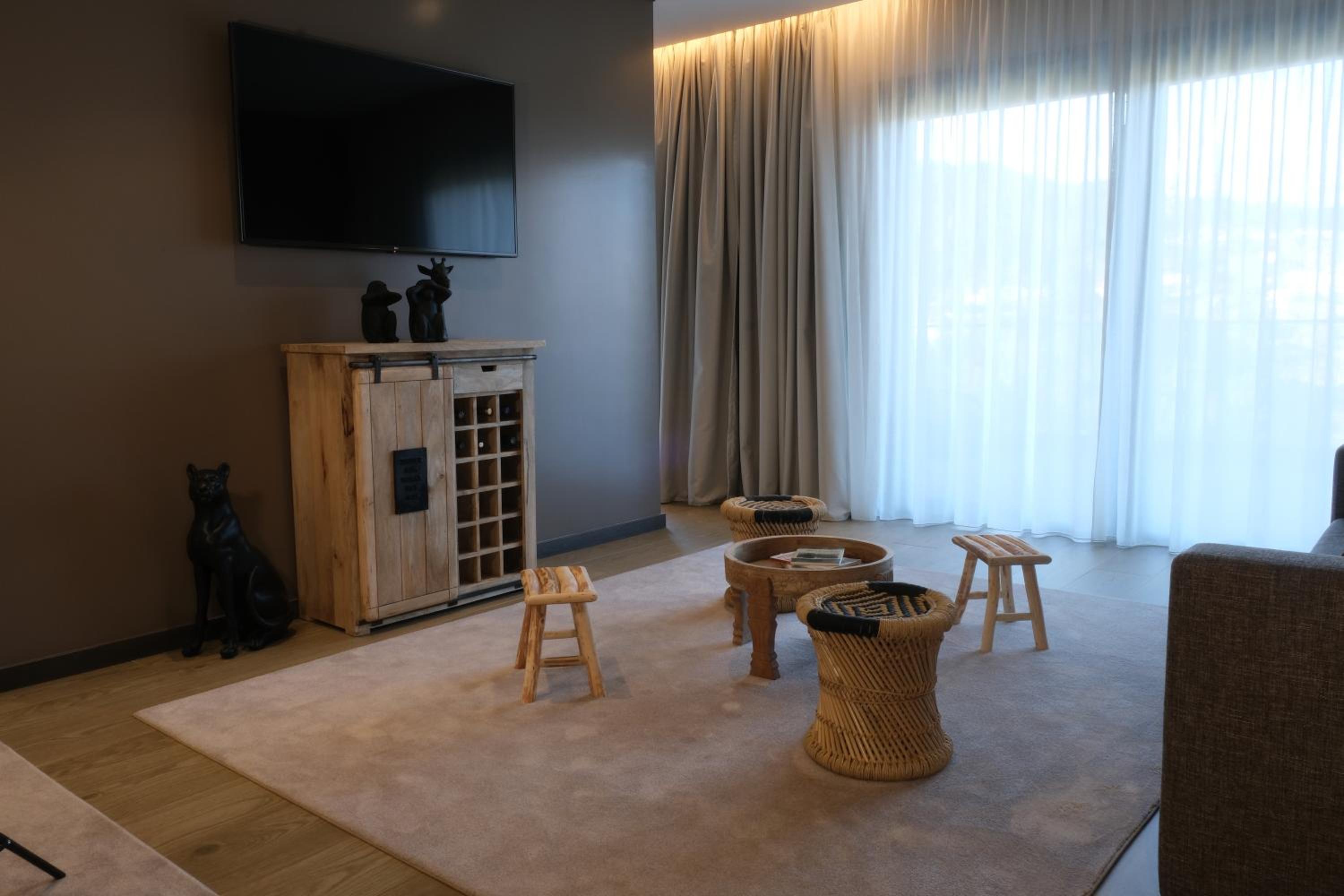 Junior Suite - Photo 12
