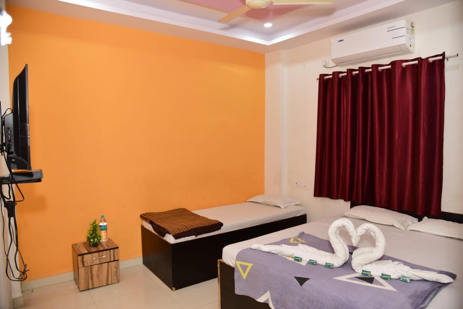 Standard Triple Room with Fan