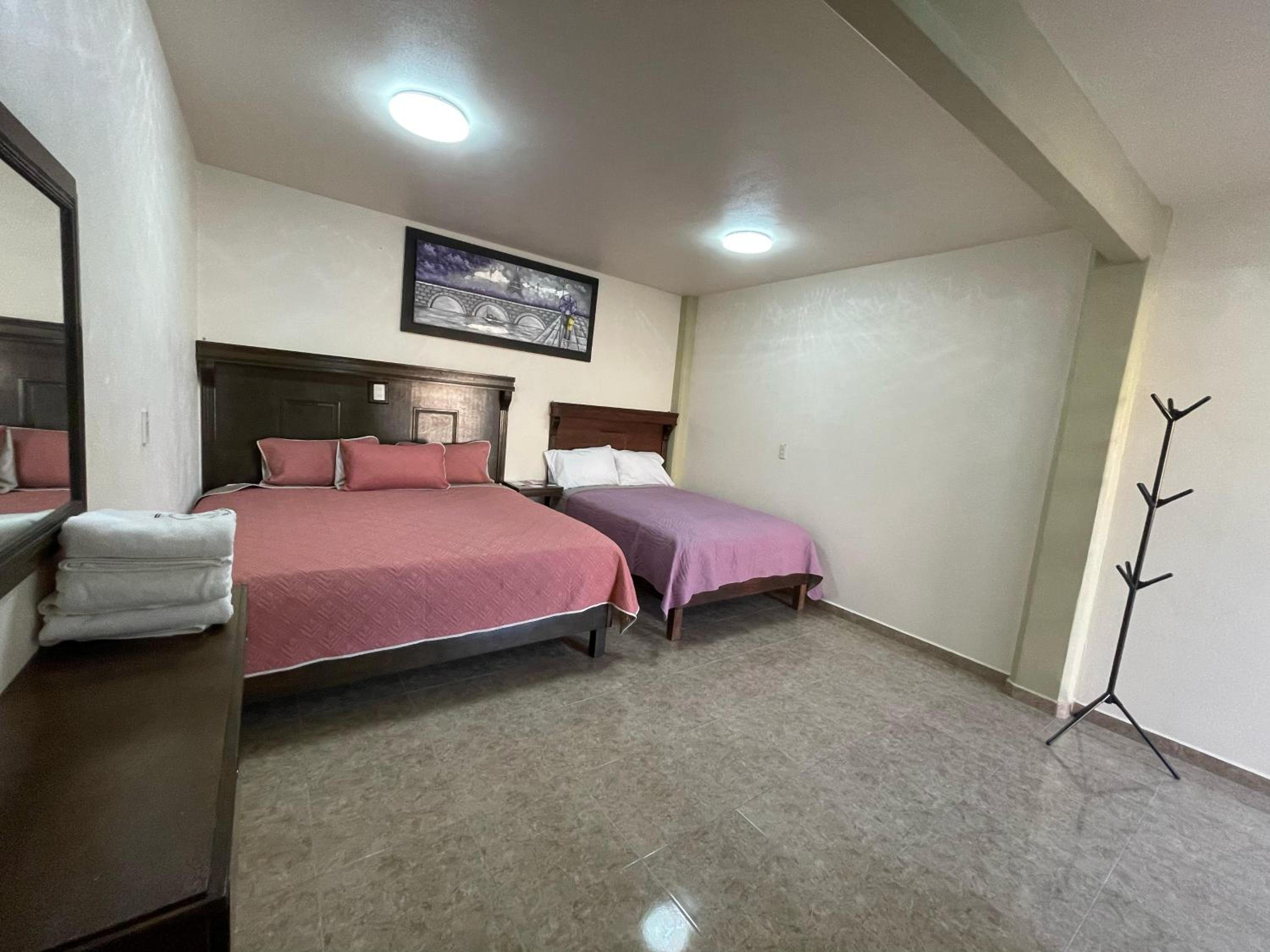 Deluxe Twin Room photo 2