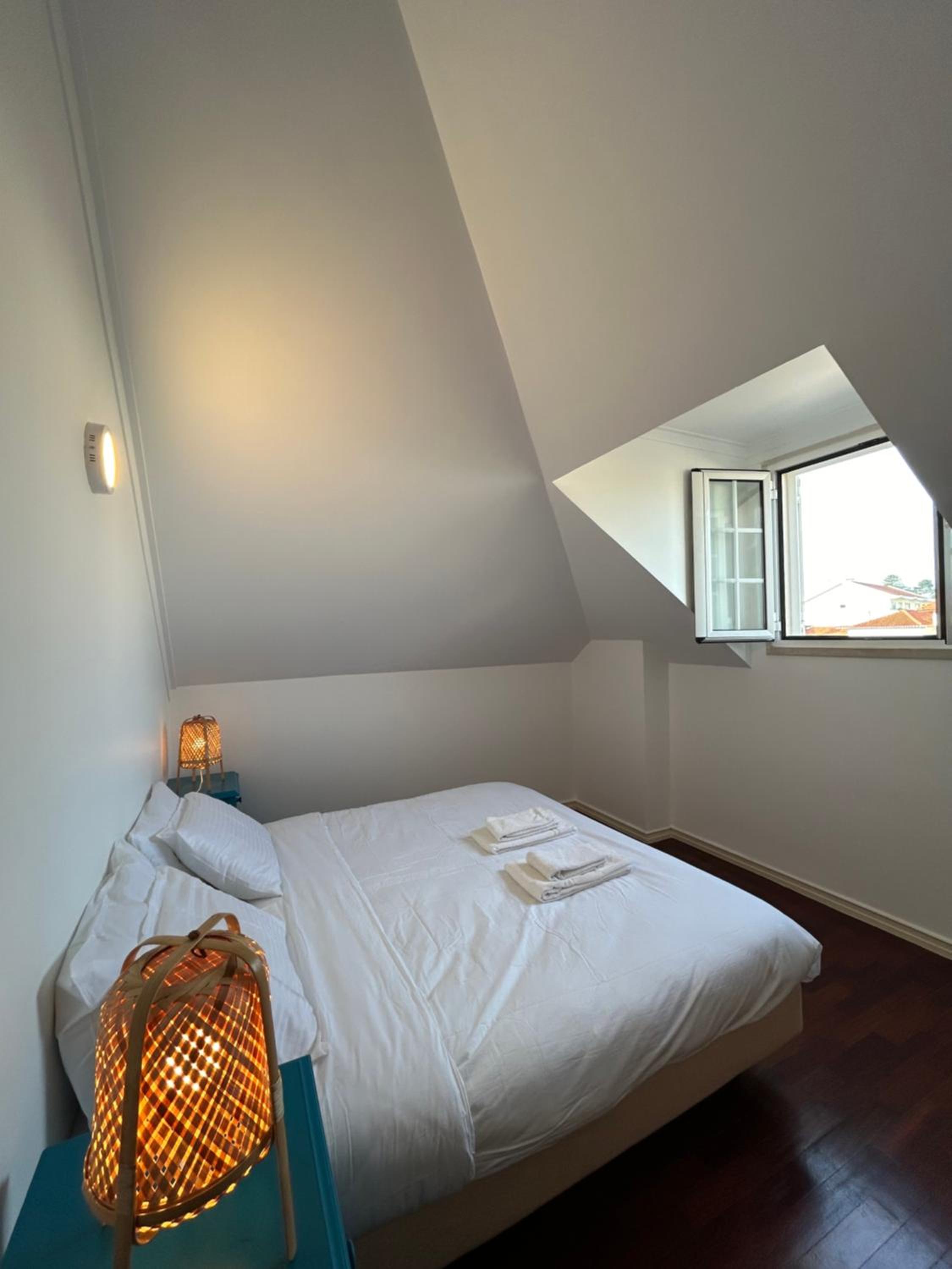 Twin Room with Bathroom photo 1