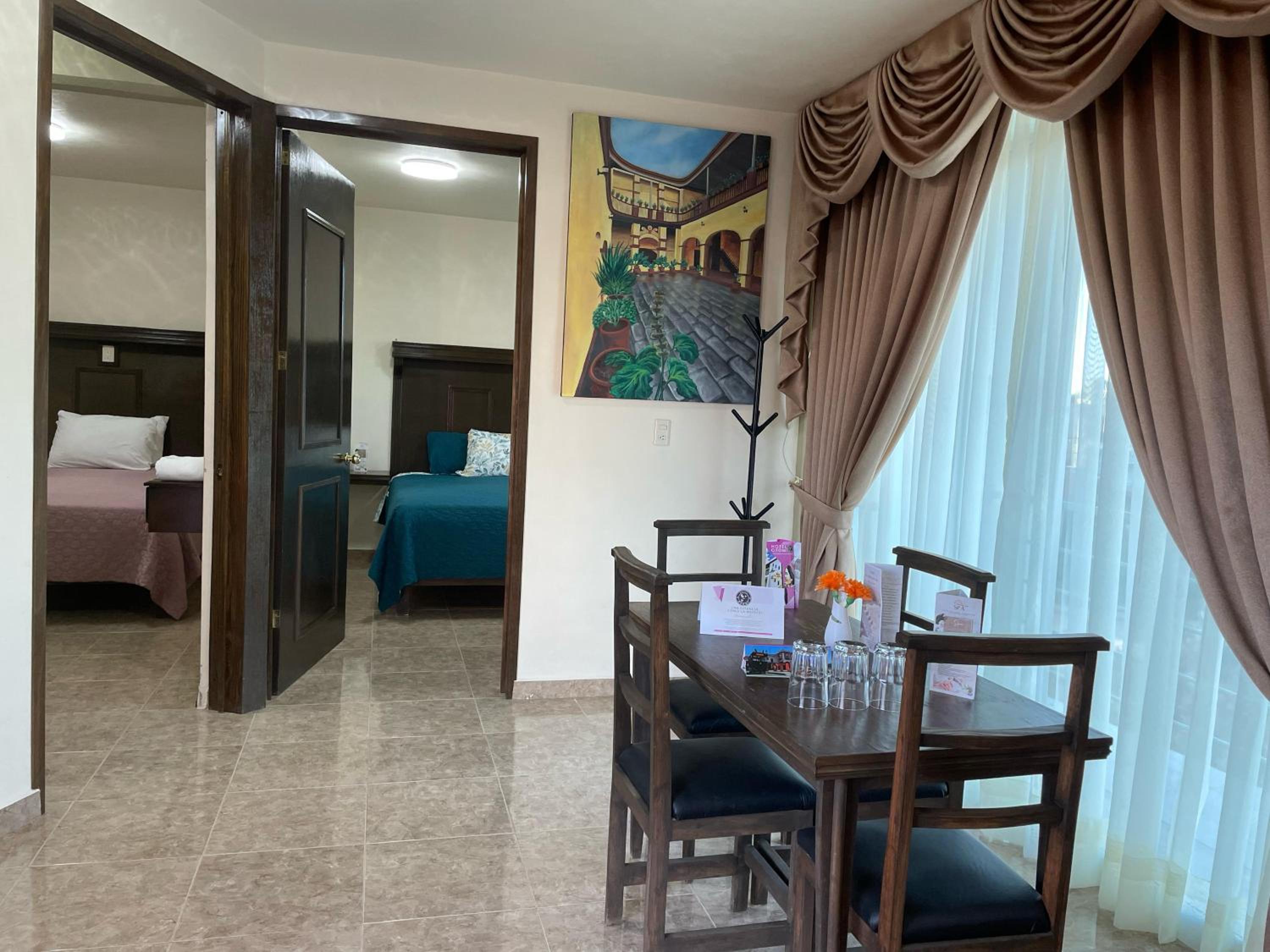 Family Room with Balcony photo 1