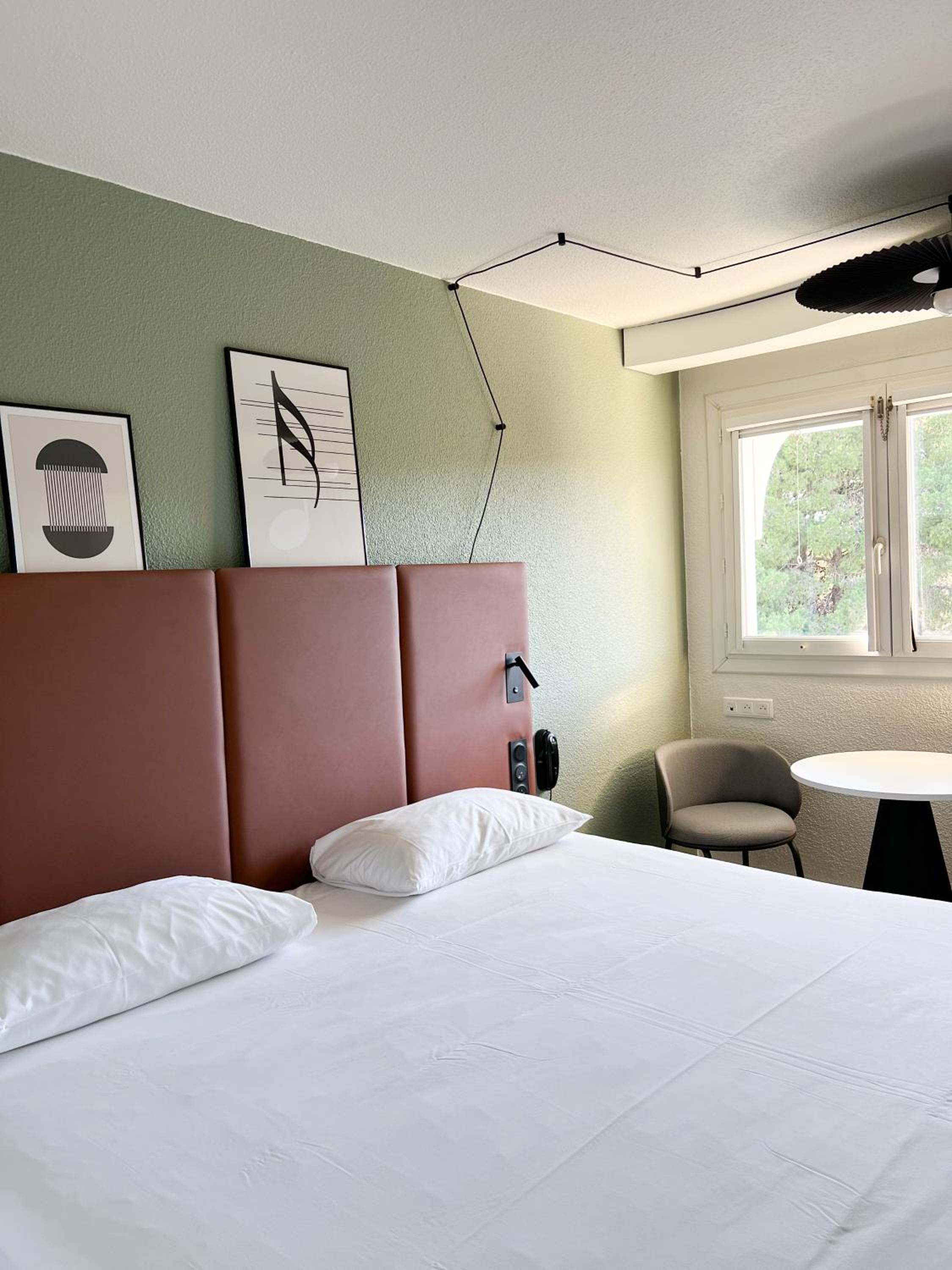 Standard Double Room - Photo 4