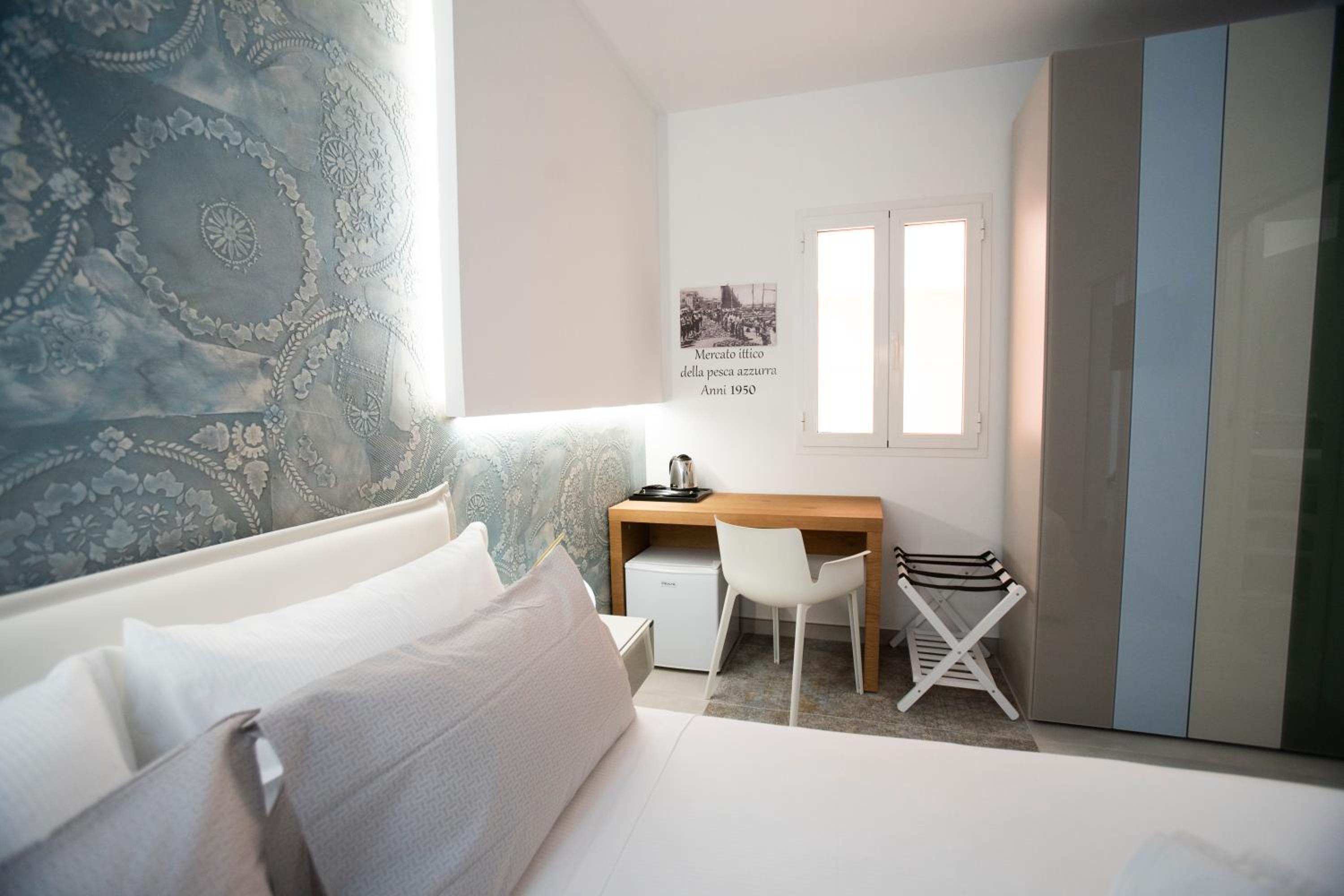 Standard Double Room photo 2