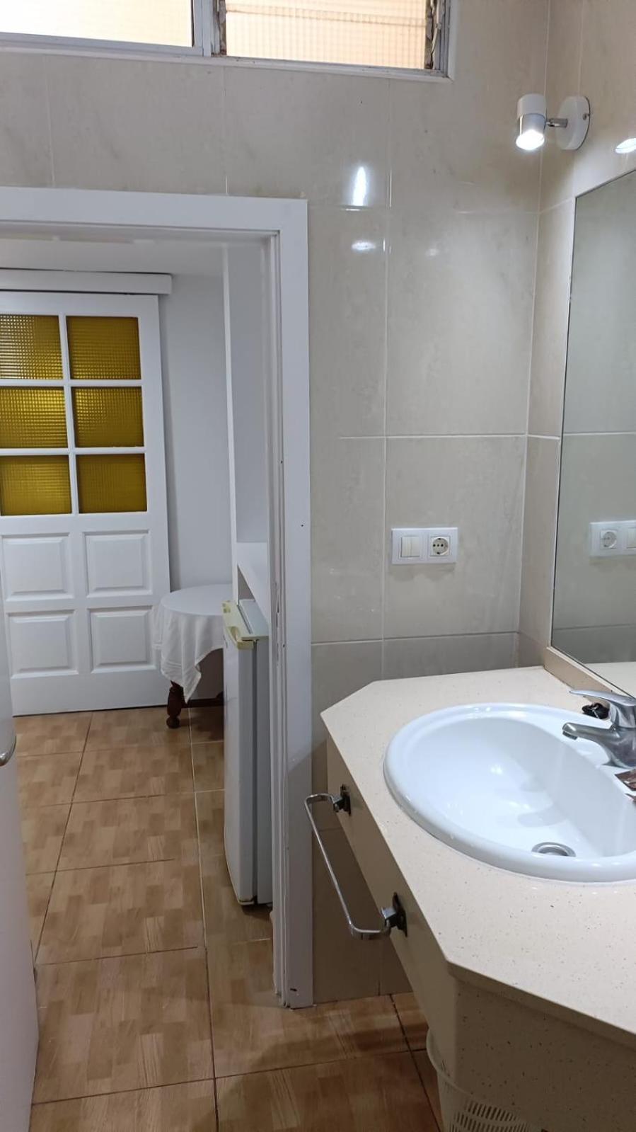 Budget Double Room photo 2