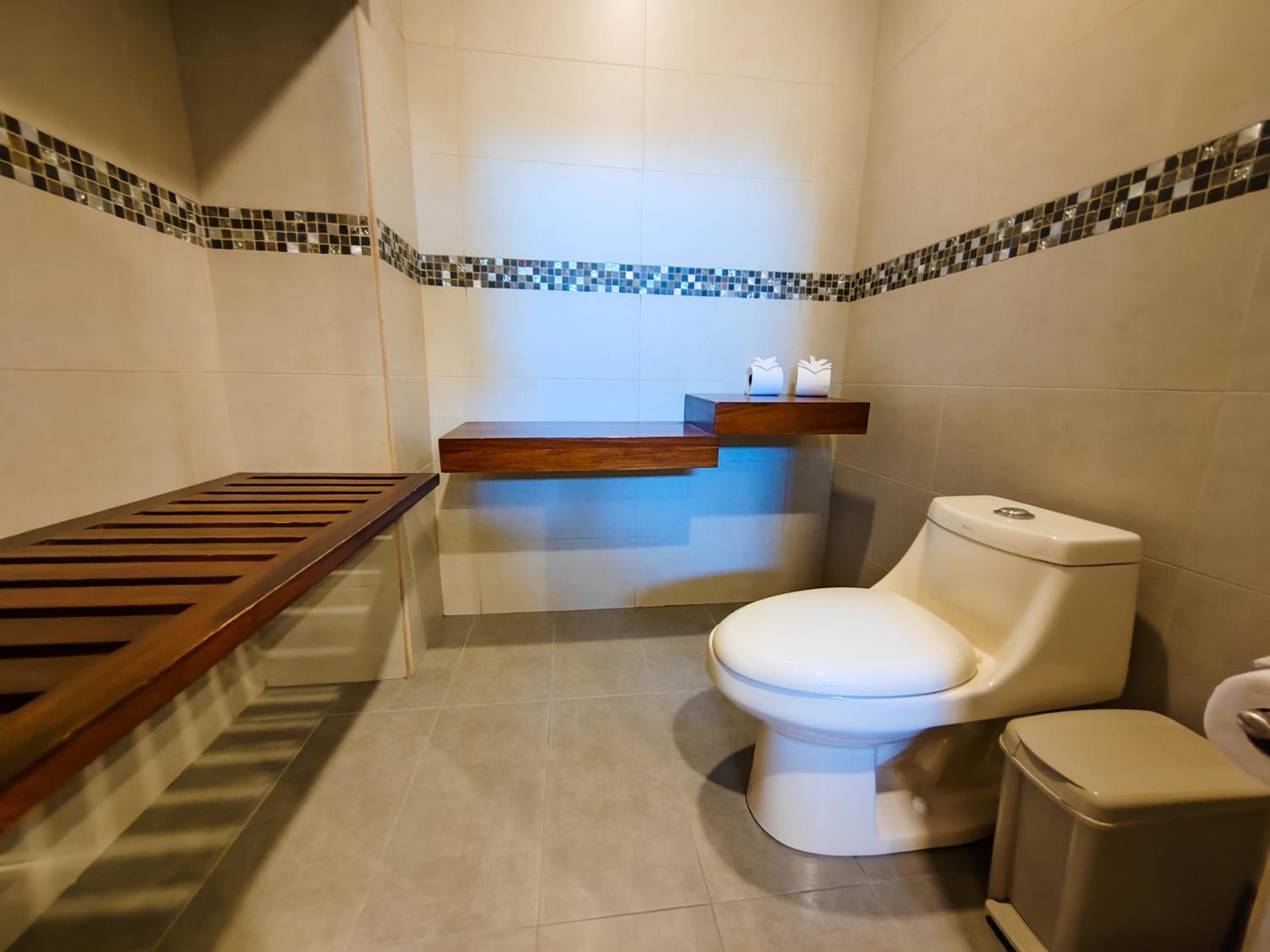  Forest Deluxe with Jacuzzi - Photo 8
