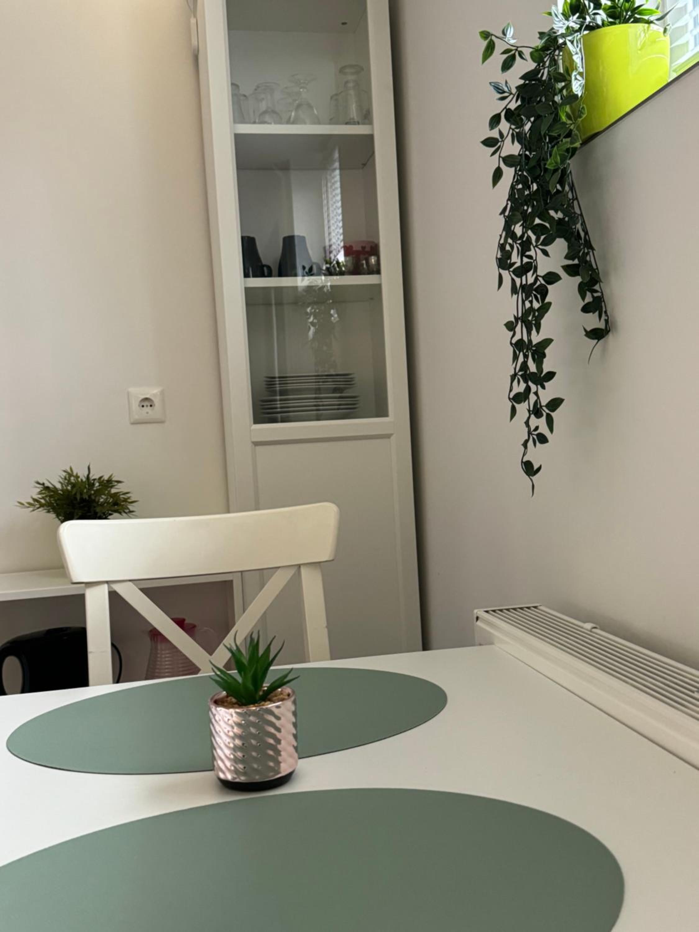 Apartment photo 2