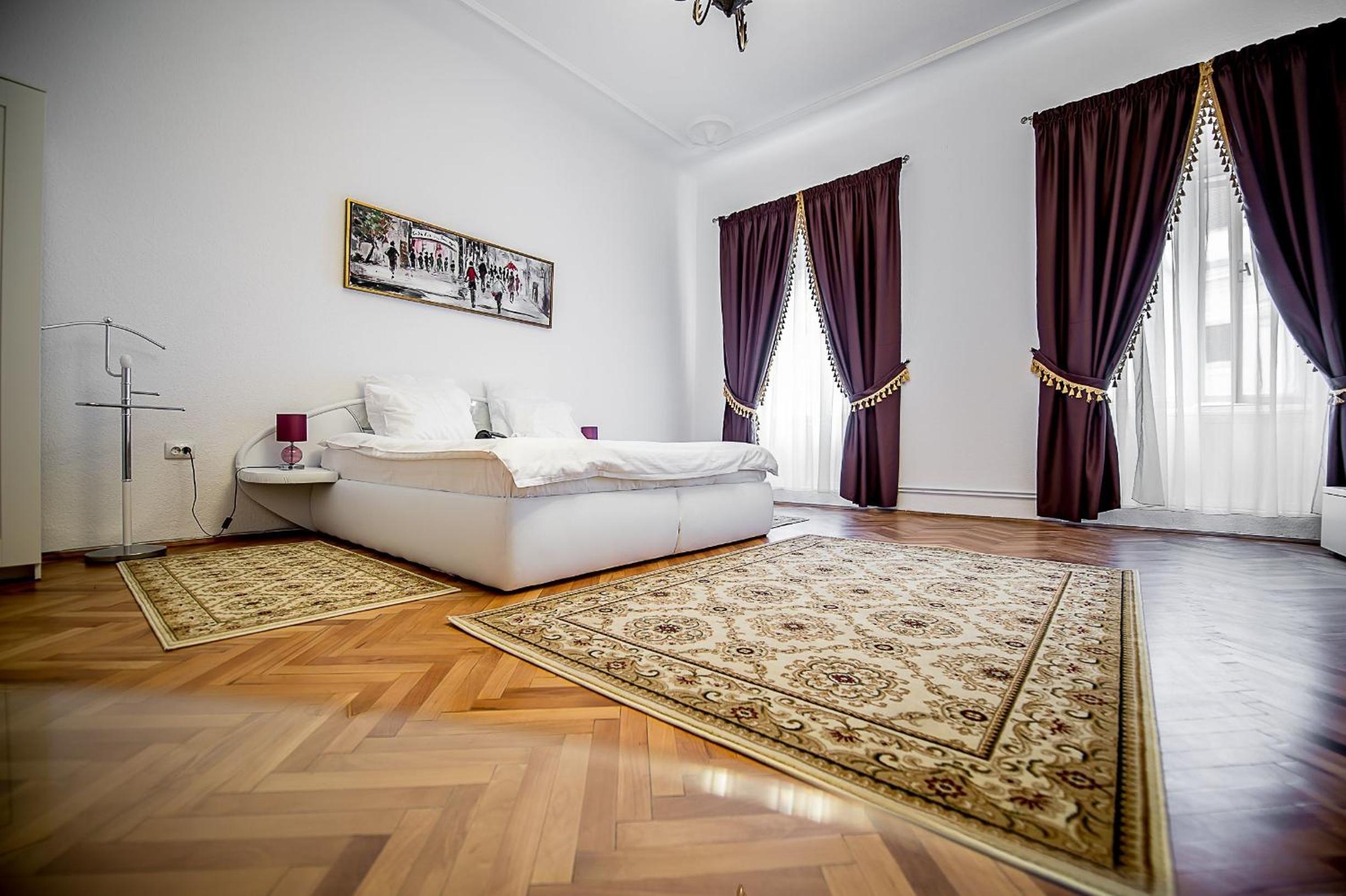 Two-Bedroom Apartment - Photo 4