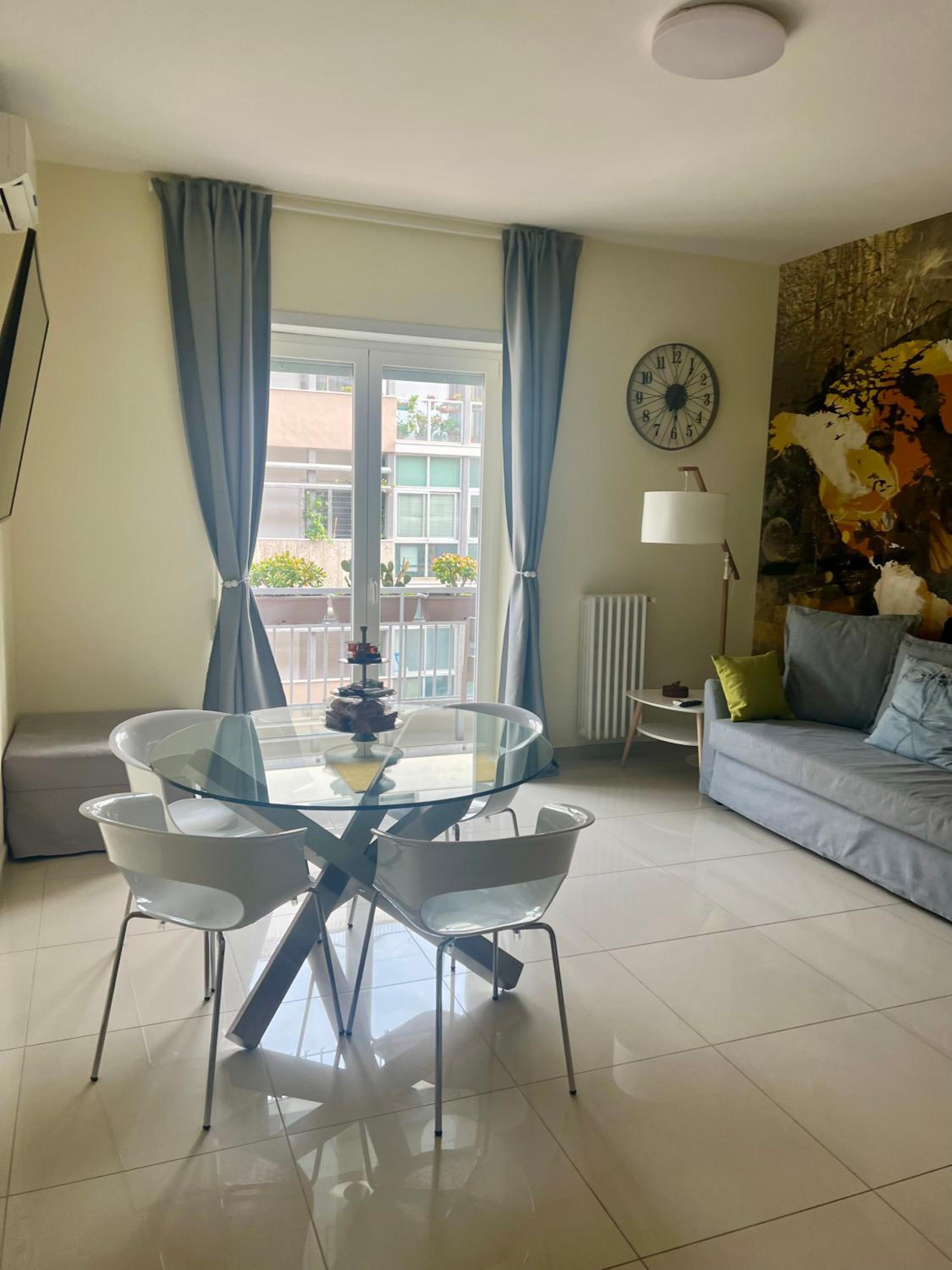 Deluxe Apartment with Balcony