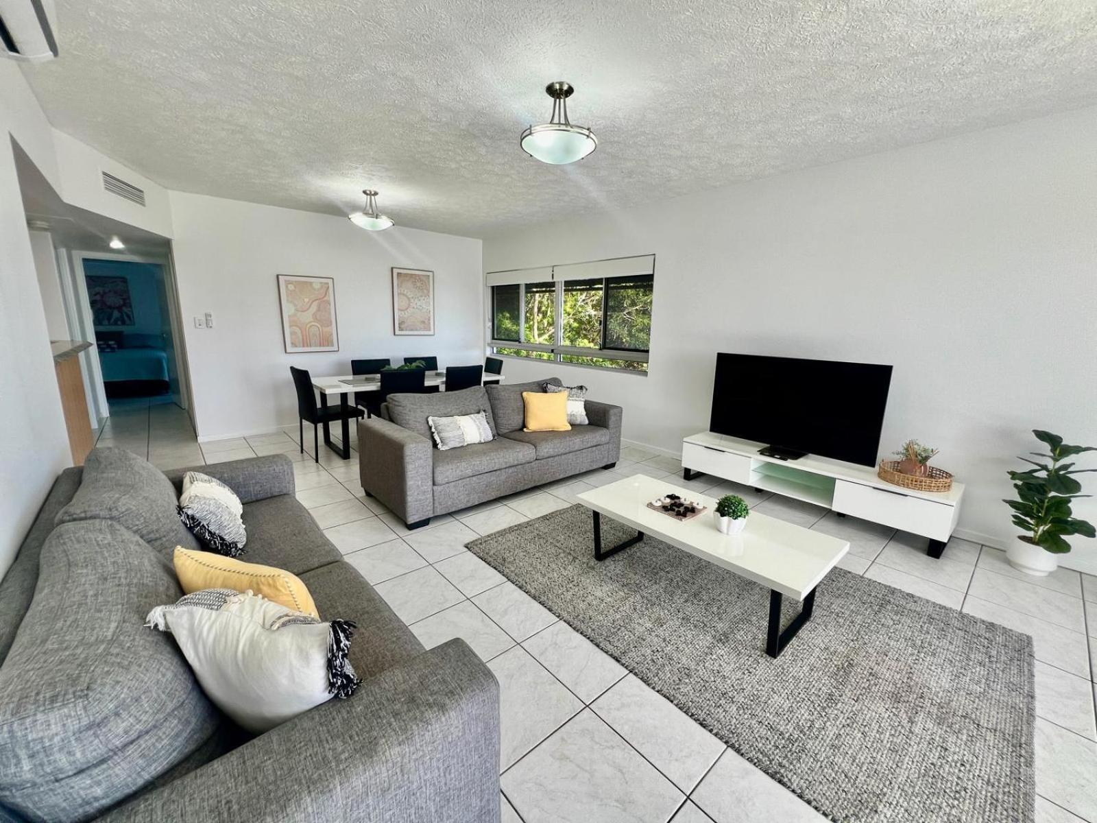Three-Bedroom Apartment photo 1