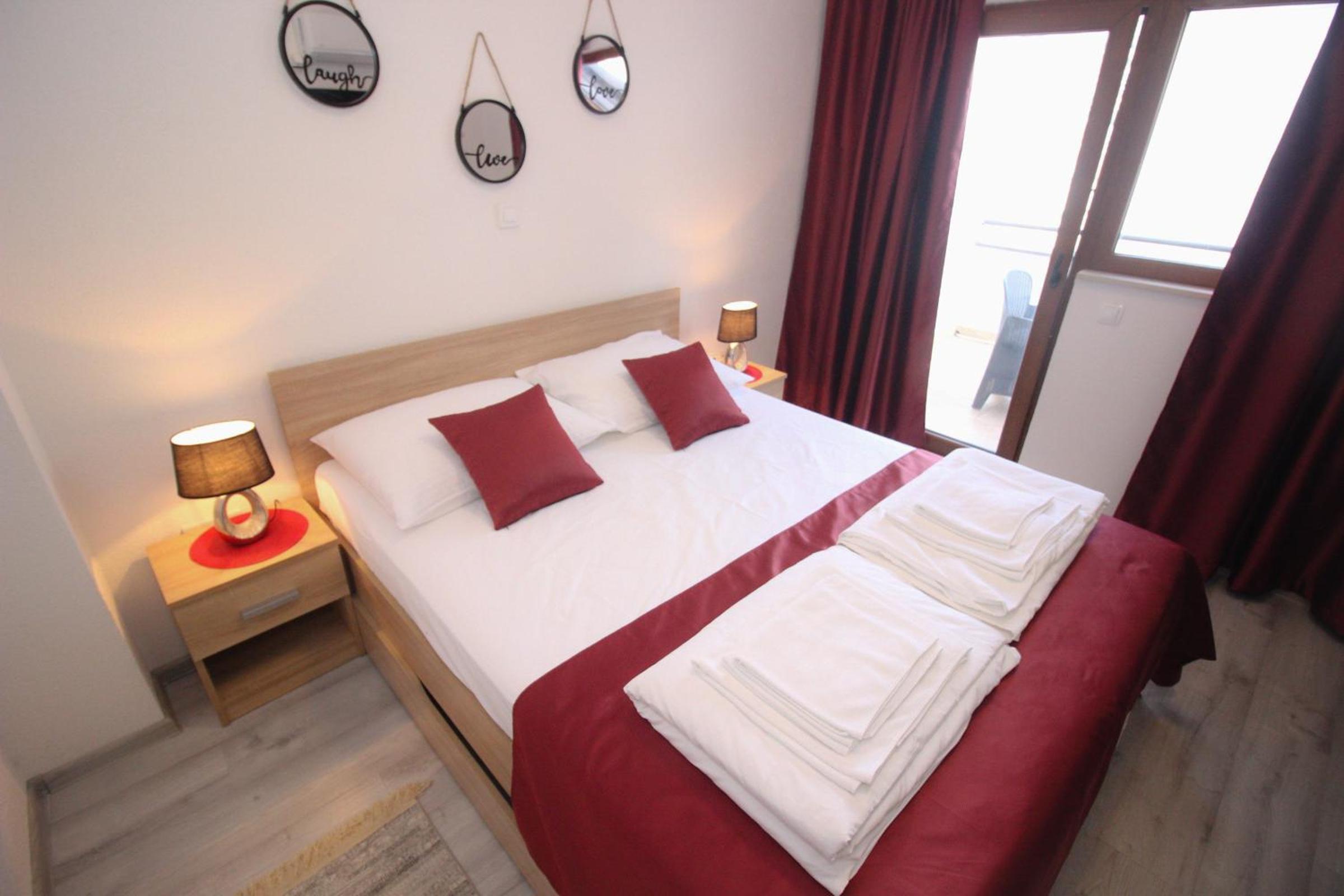 Deluxe Double Room with Balcony photo 3